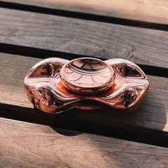 Twin-blade design Spinner