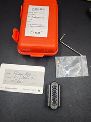 B&M Hotdog Zirconium