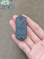 Plane Zirconium