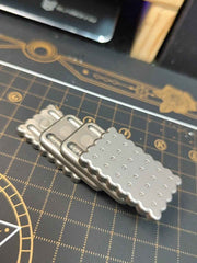 Biscuit Titanium