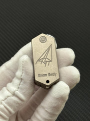 Plane Titanium