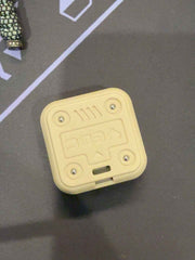 P-CUBE PEEK
