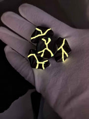 Tri-Leaf Crossbone Zirconium