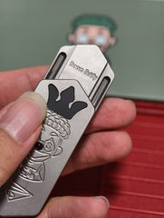 Plane Titanium