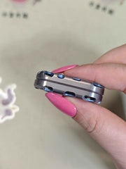 Top B Fingerprint Titanium