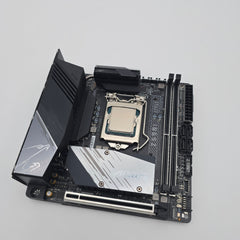 Gigabyte Z590I Aorus Ultra Mini-ITX Gaming Motherboard, Intel i7-11700K Desktop Gaming Processor CPU Combo