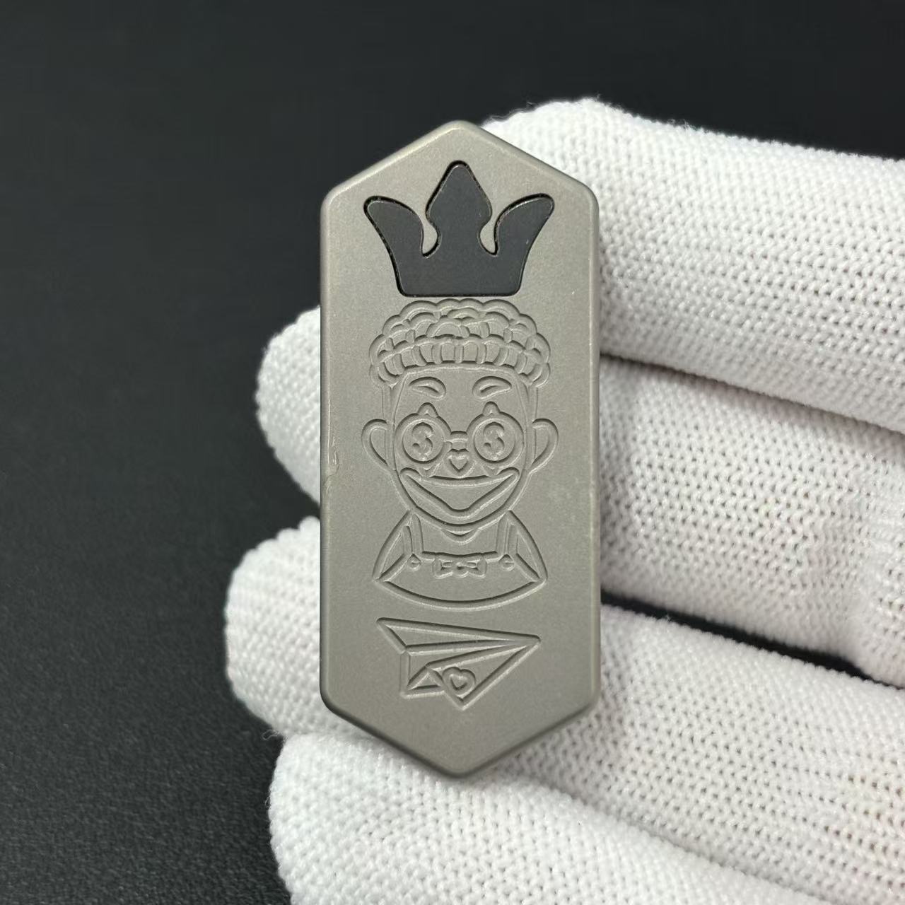 Plane Titanium