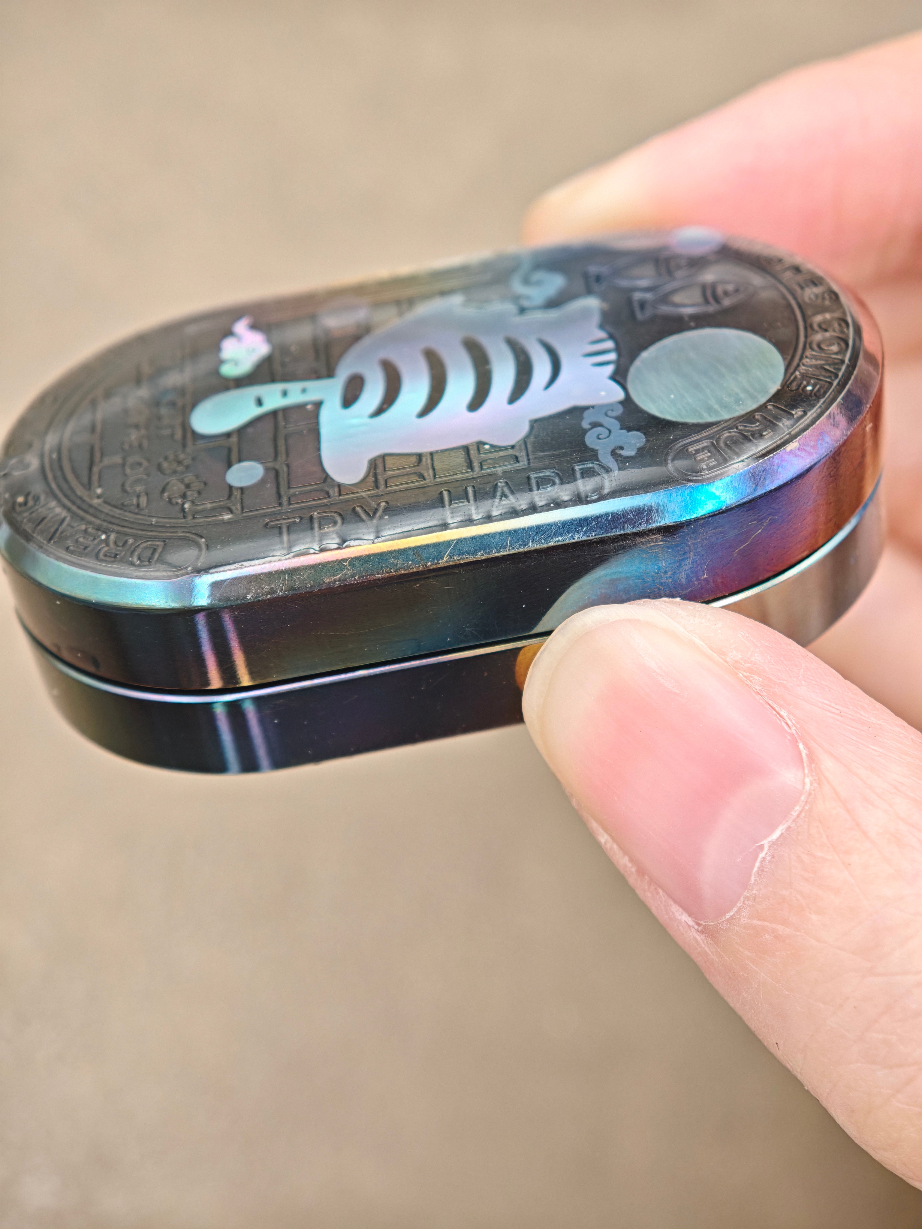 F2 Zirconium Resin-Sealed Oil Slick