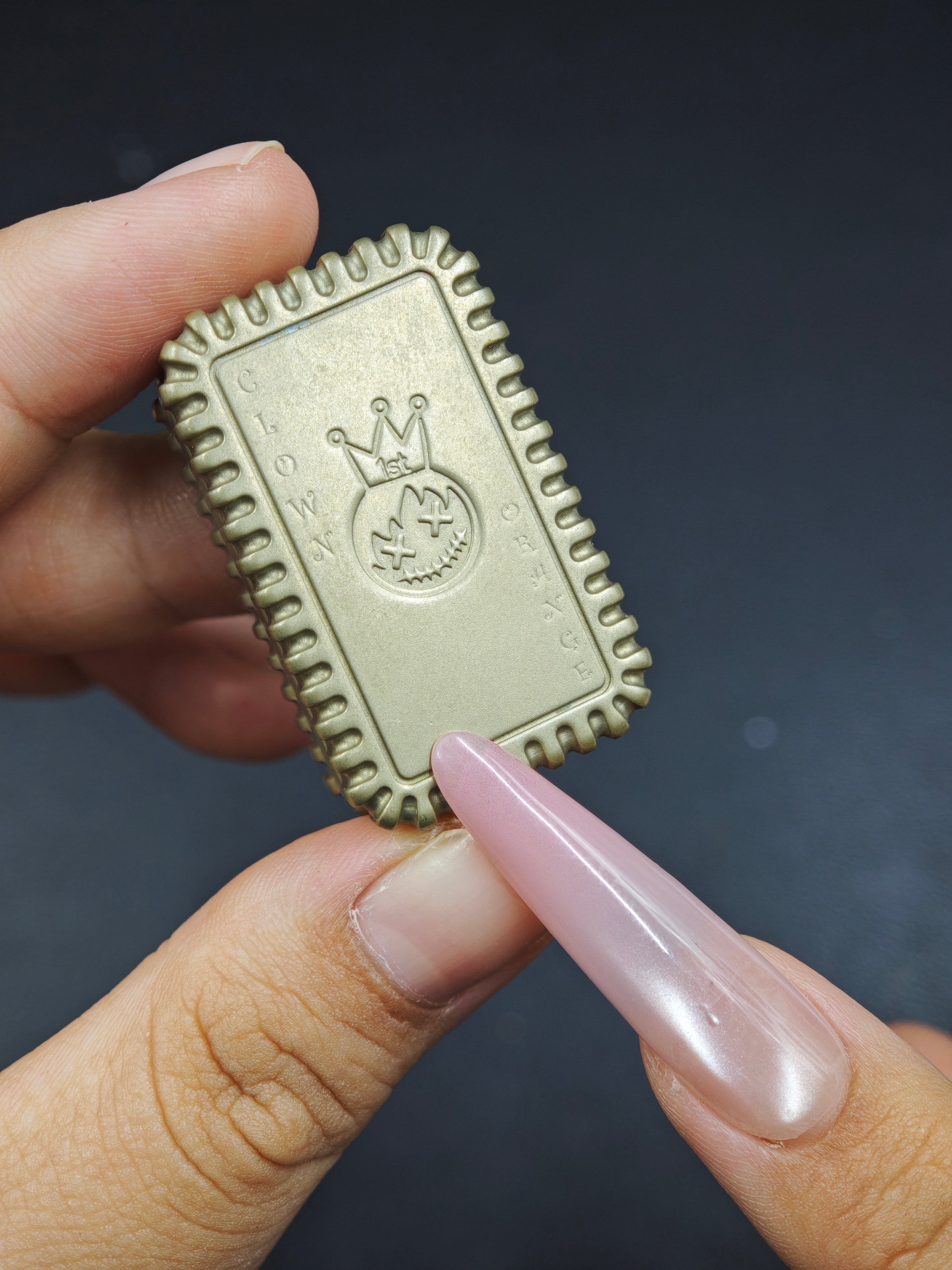Biscuit Cupronickel