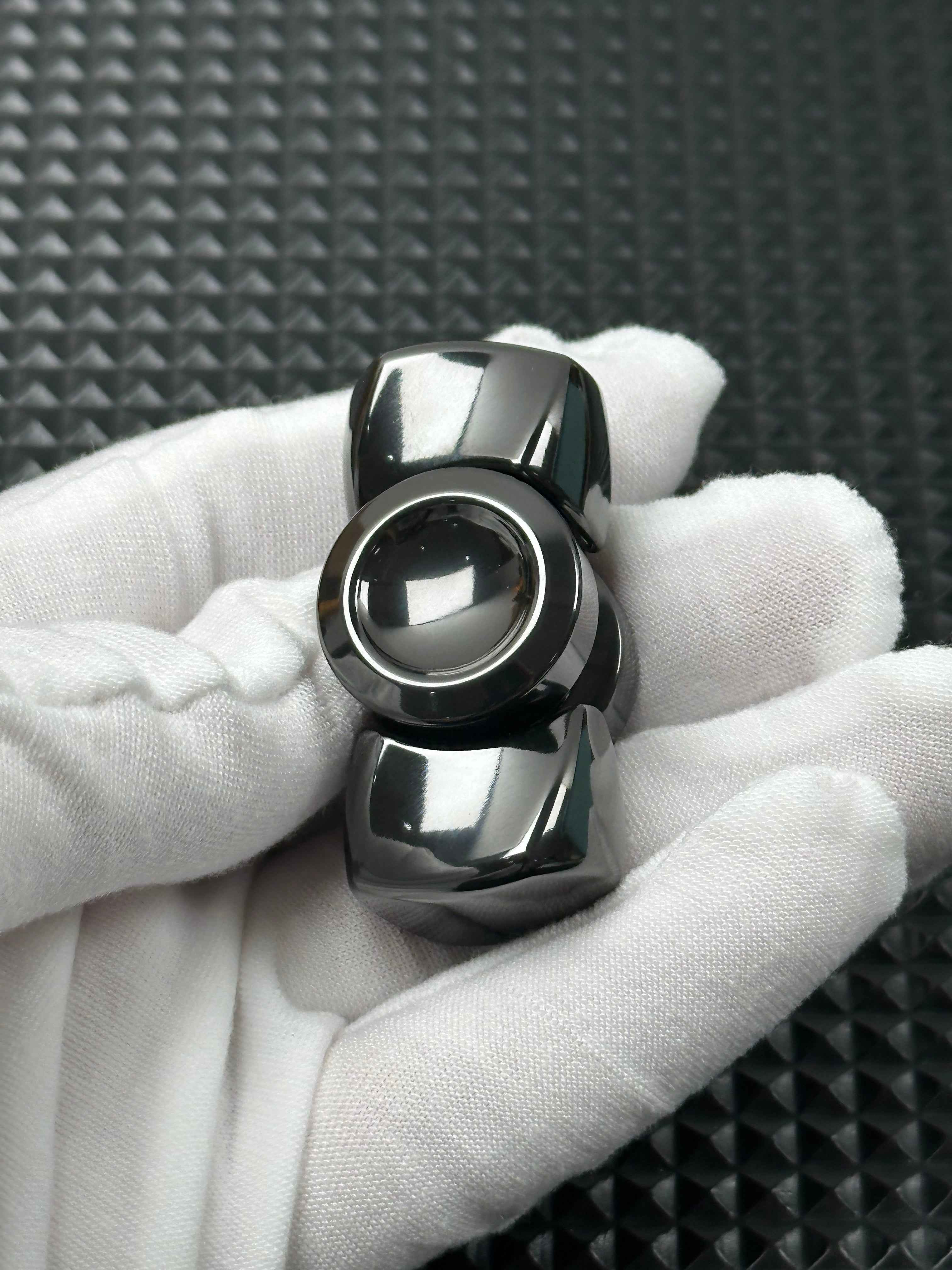 Zen Zirconium