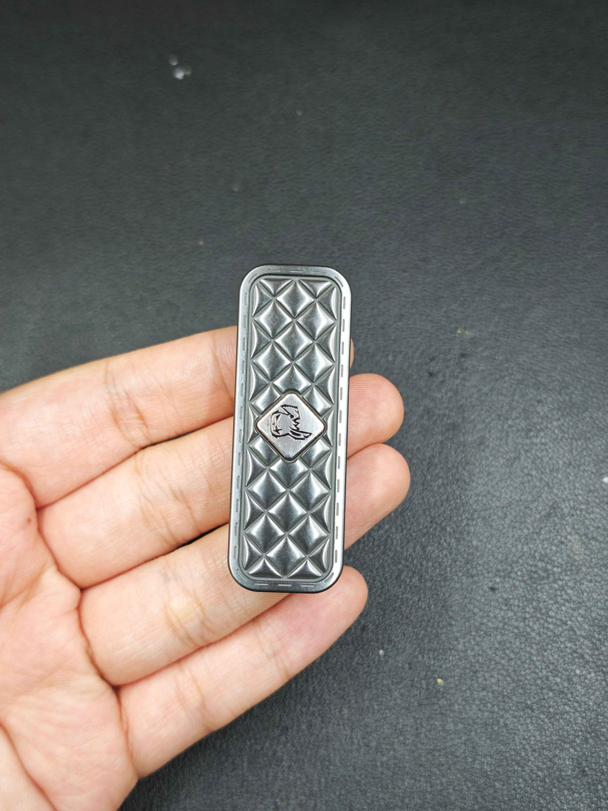 Feng Ling Zirconium