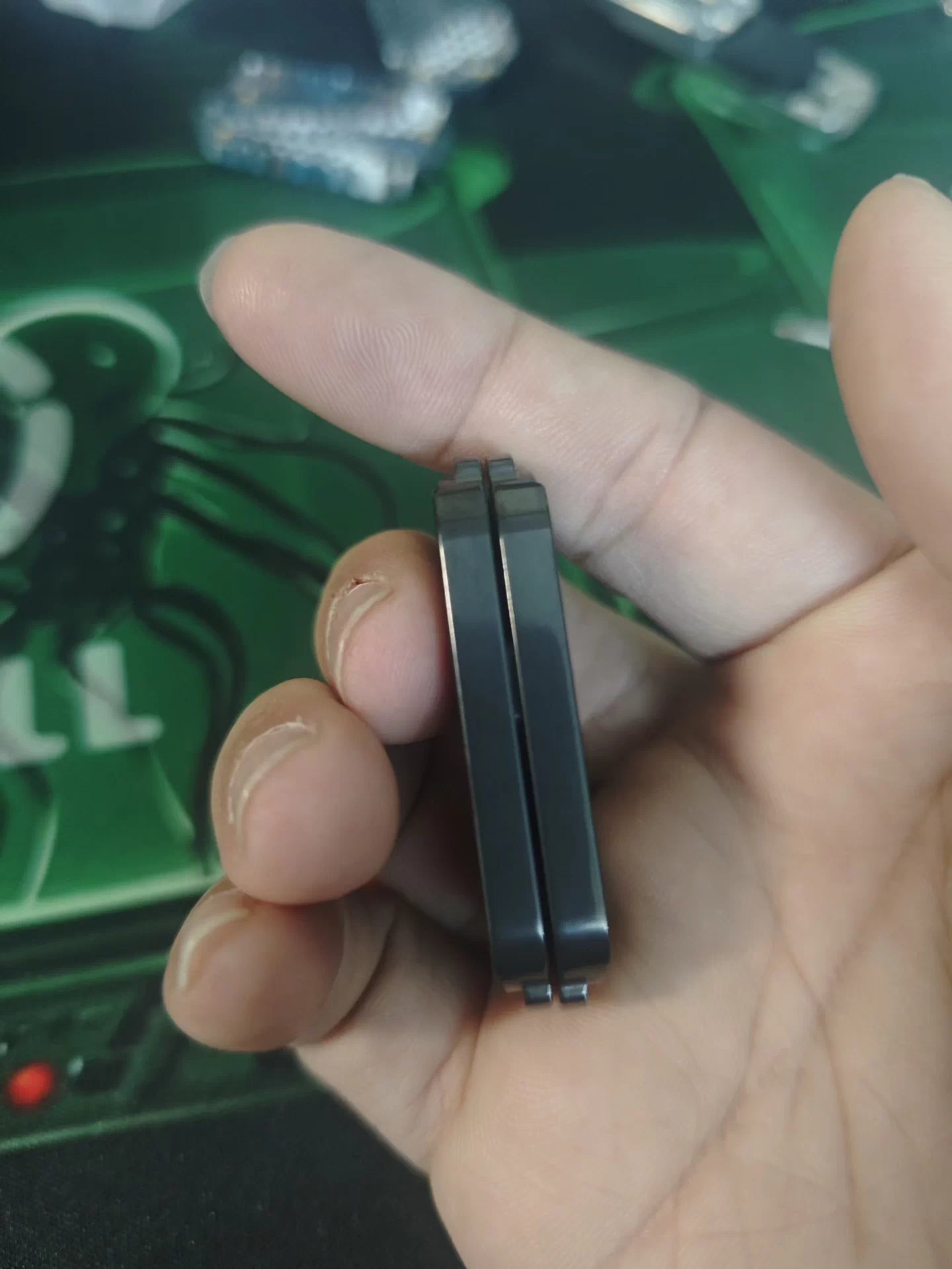 Core Ultra Thin Dense Zirconium