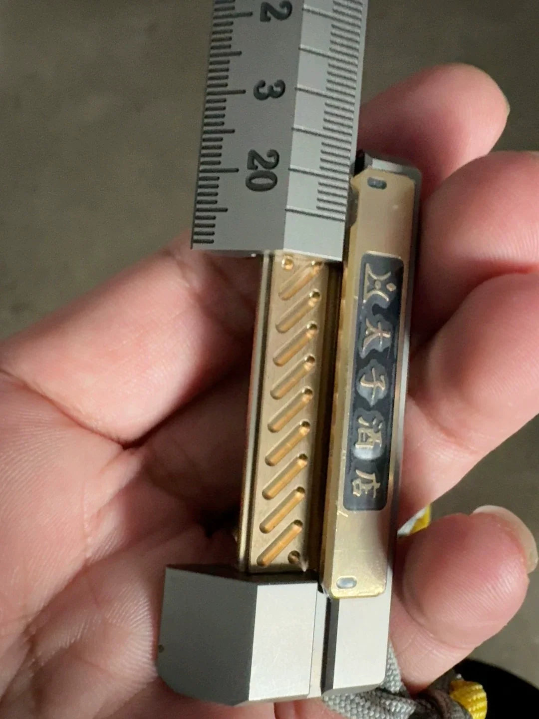 Quirky Ruler Titanium