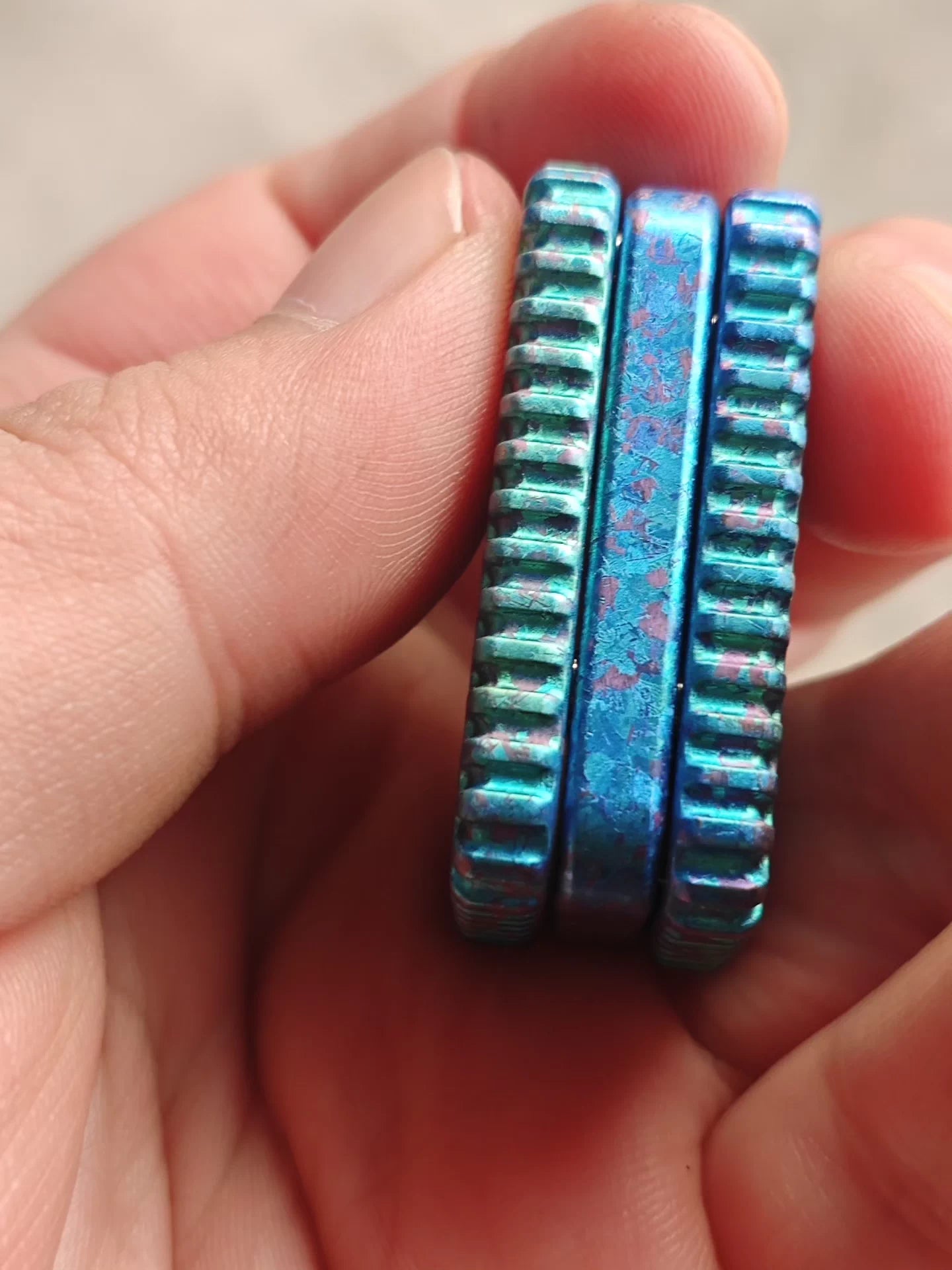 Biscuit Crystallized Titanium