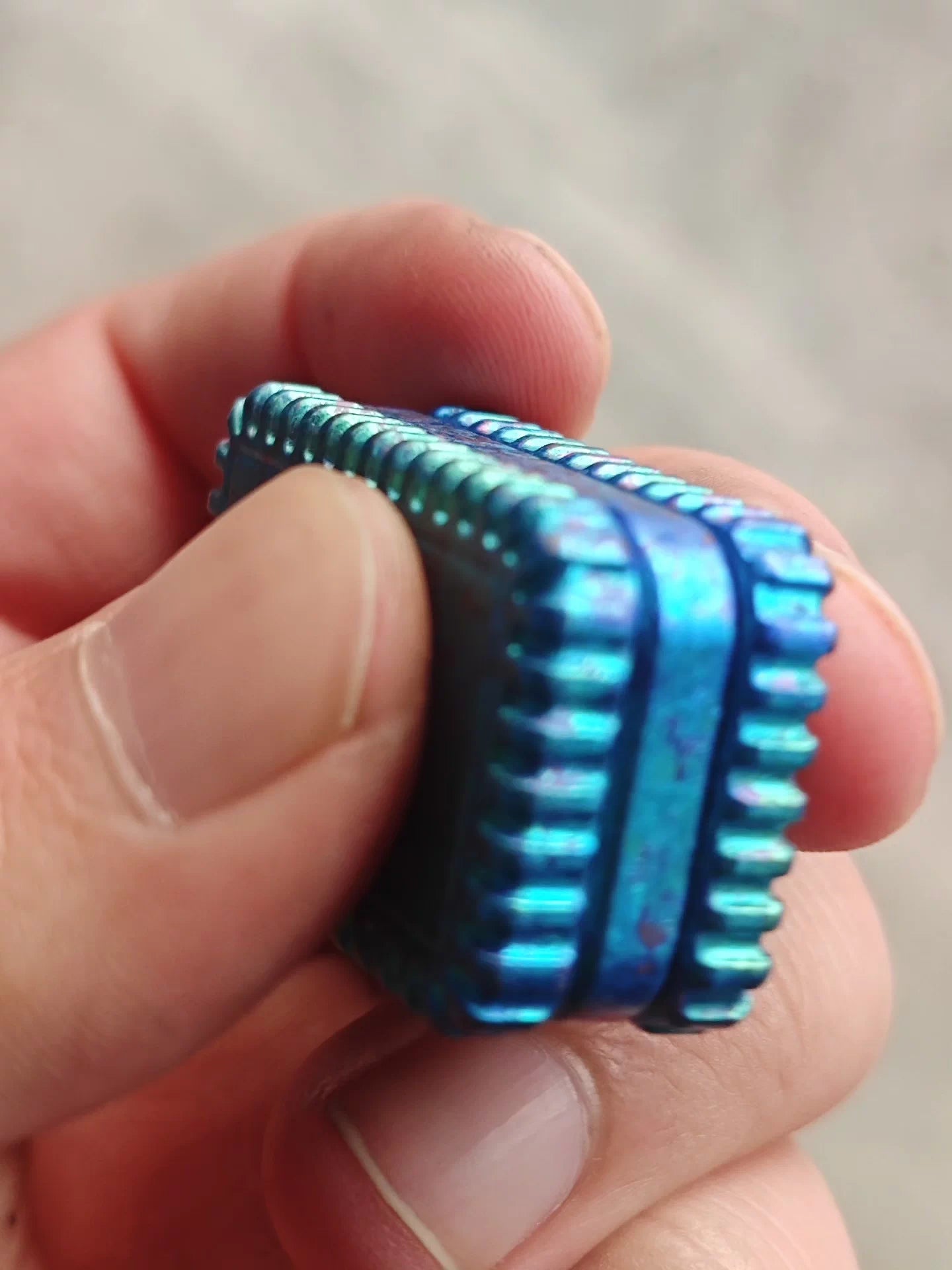 Biscuit Crystallized Titanium