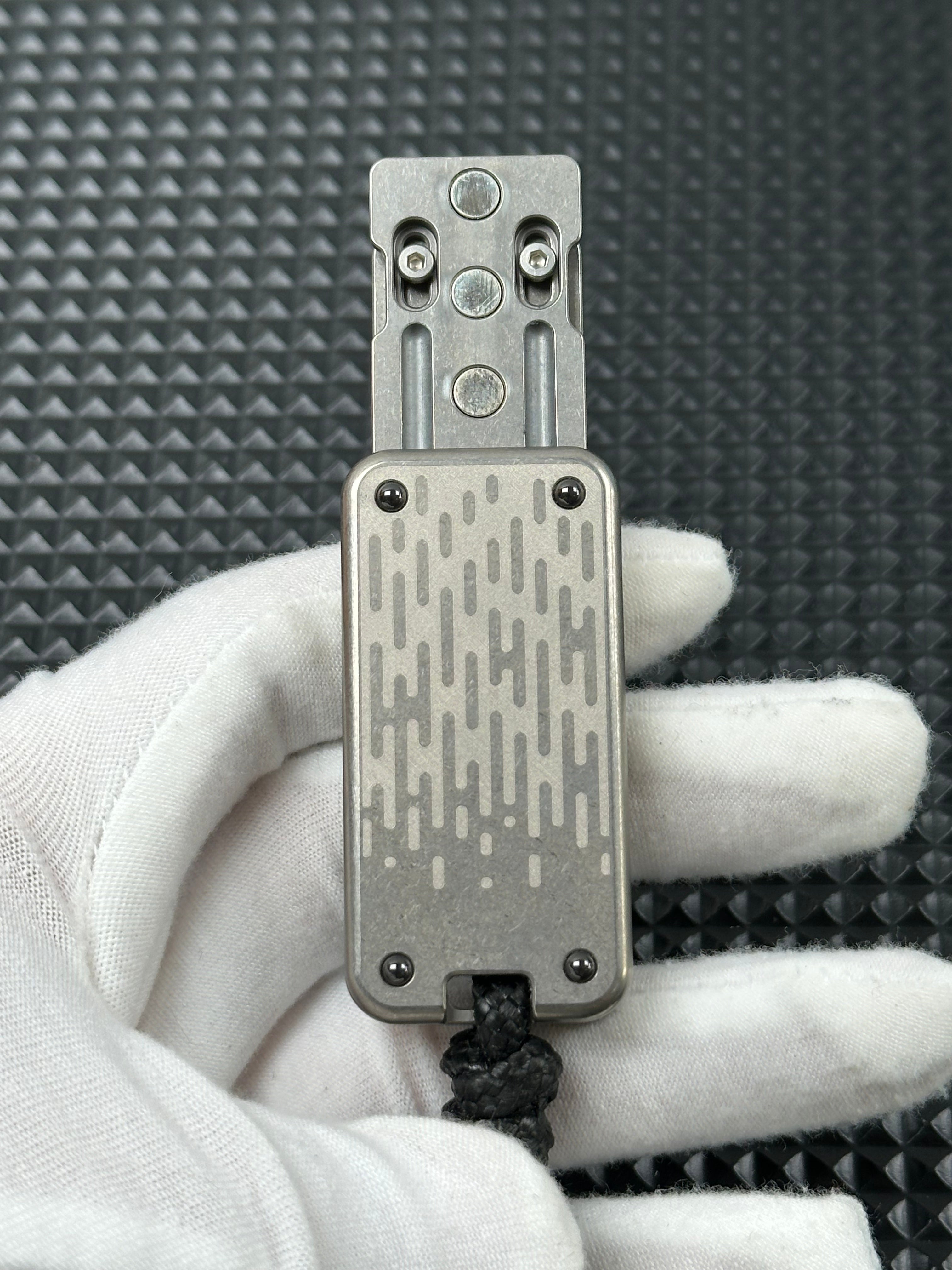 Pop Up Titanium