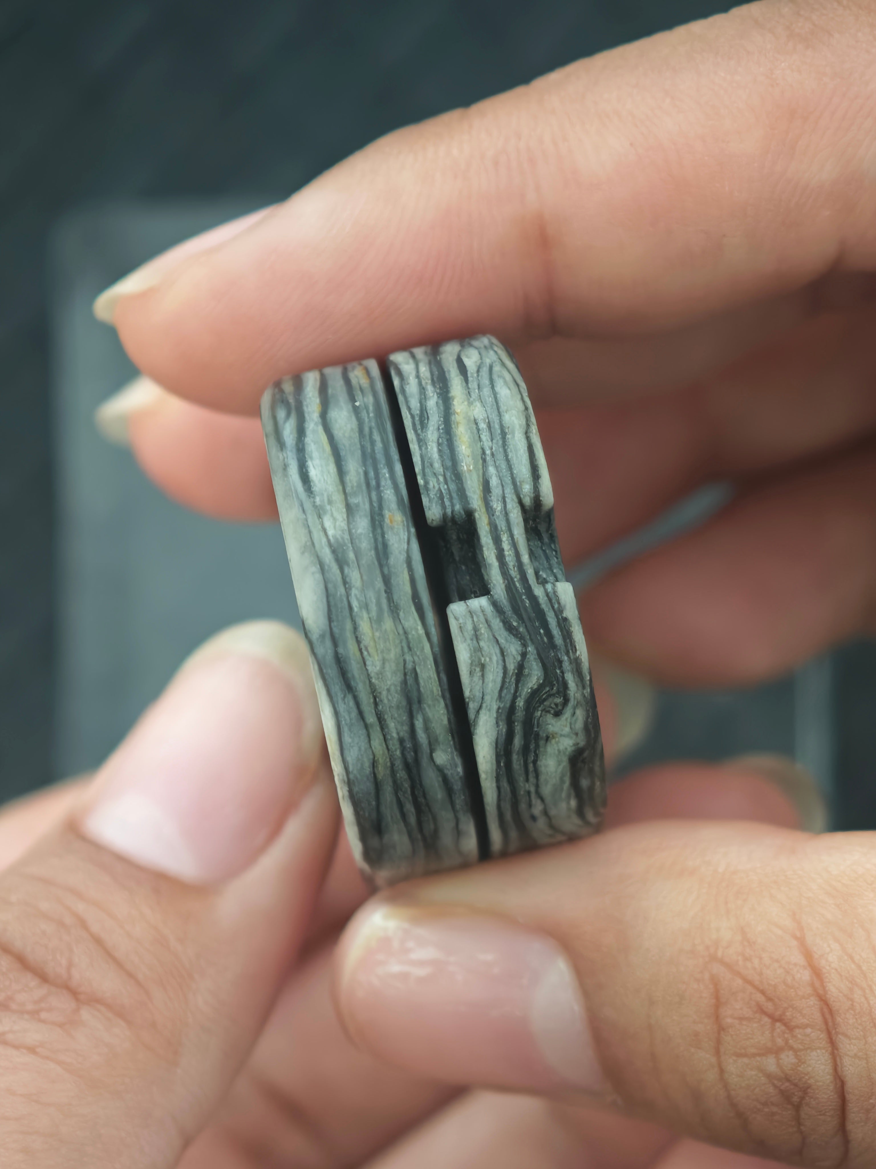 F2 Carbon Damascus