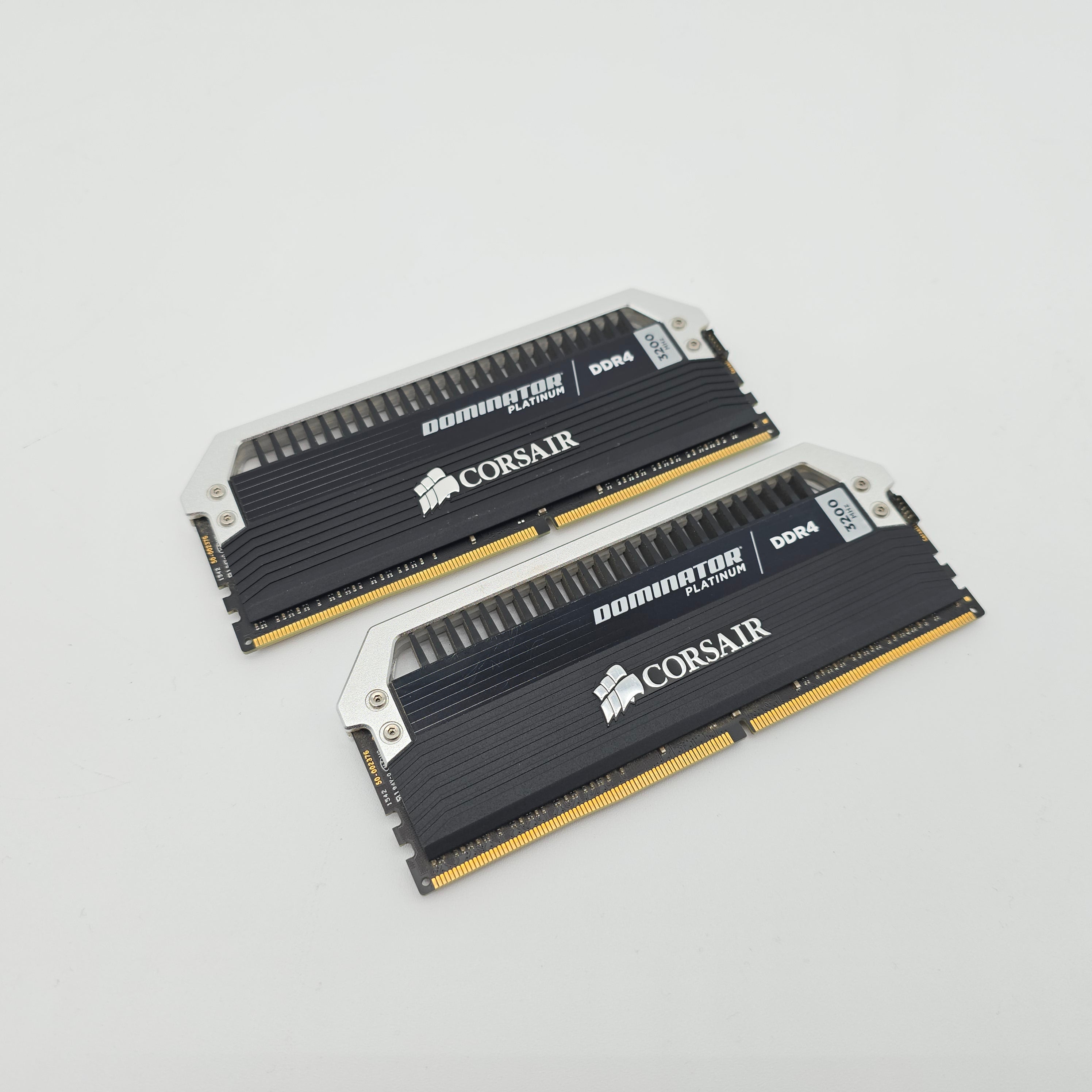 8GB Corsair Dominator DDR4 RAM 3200MHz, 2x4GB, CL16-18-18-36