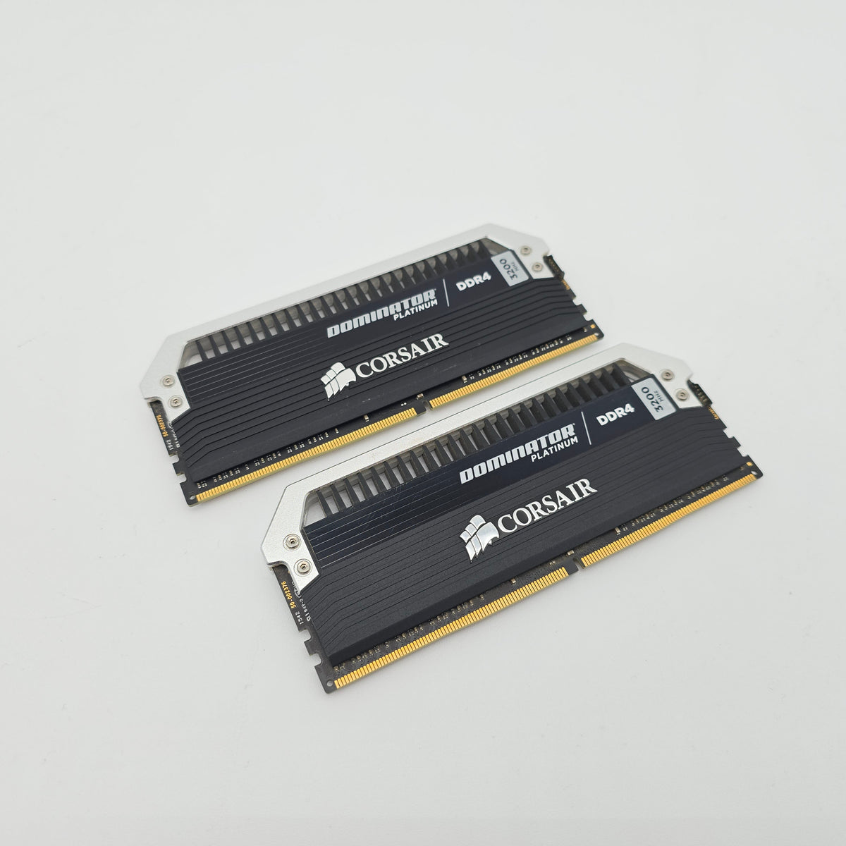 8GB Corsair Dominator DDR4 RAM 3200MHz, 2x4GB, CL16-18-18-36