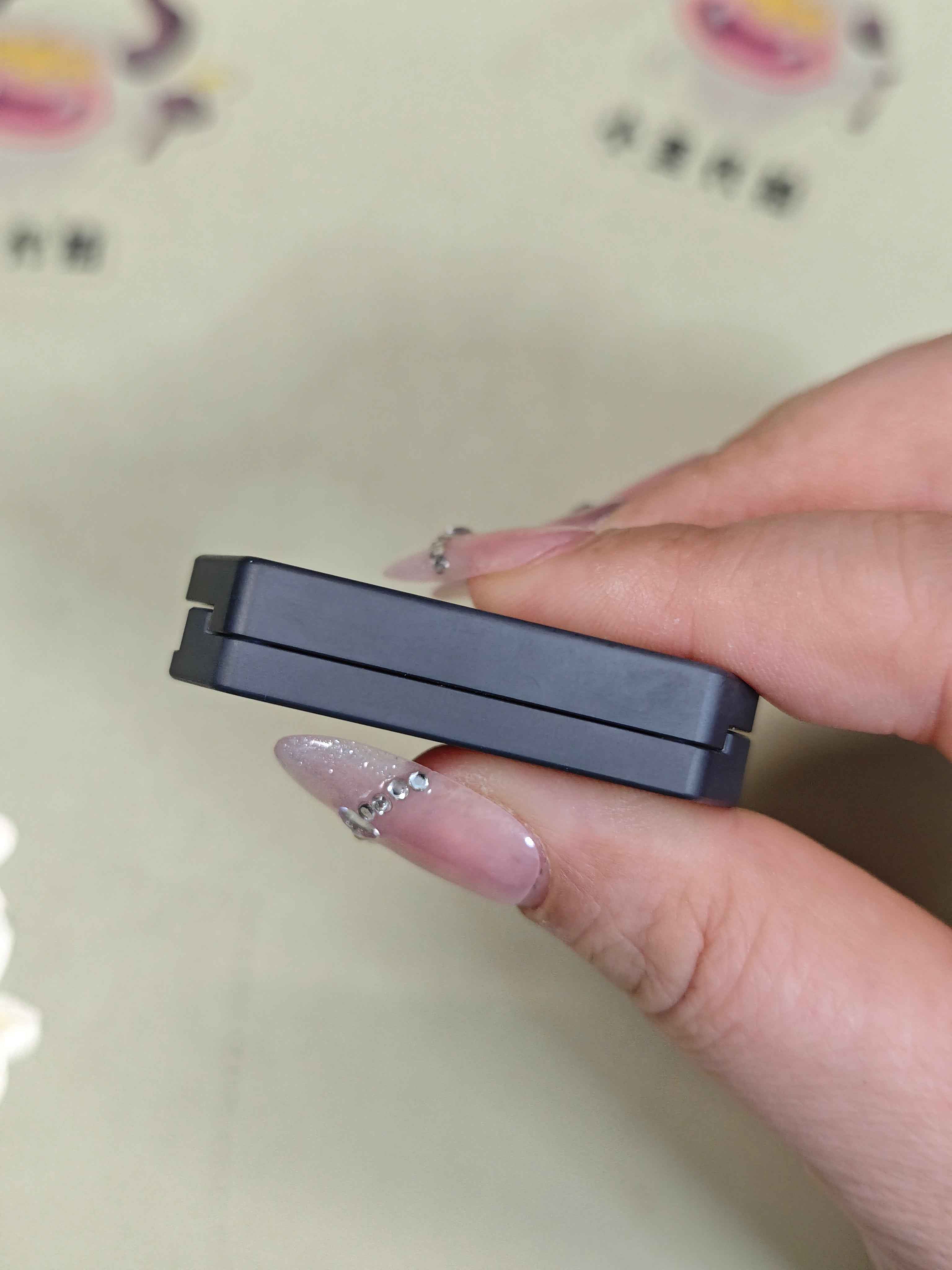 Plane Zirconium