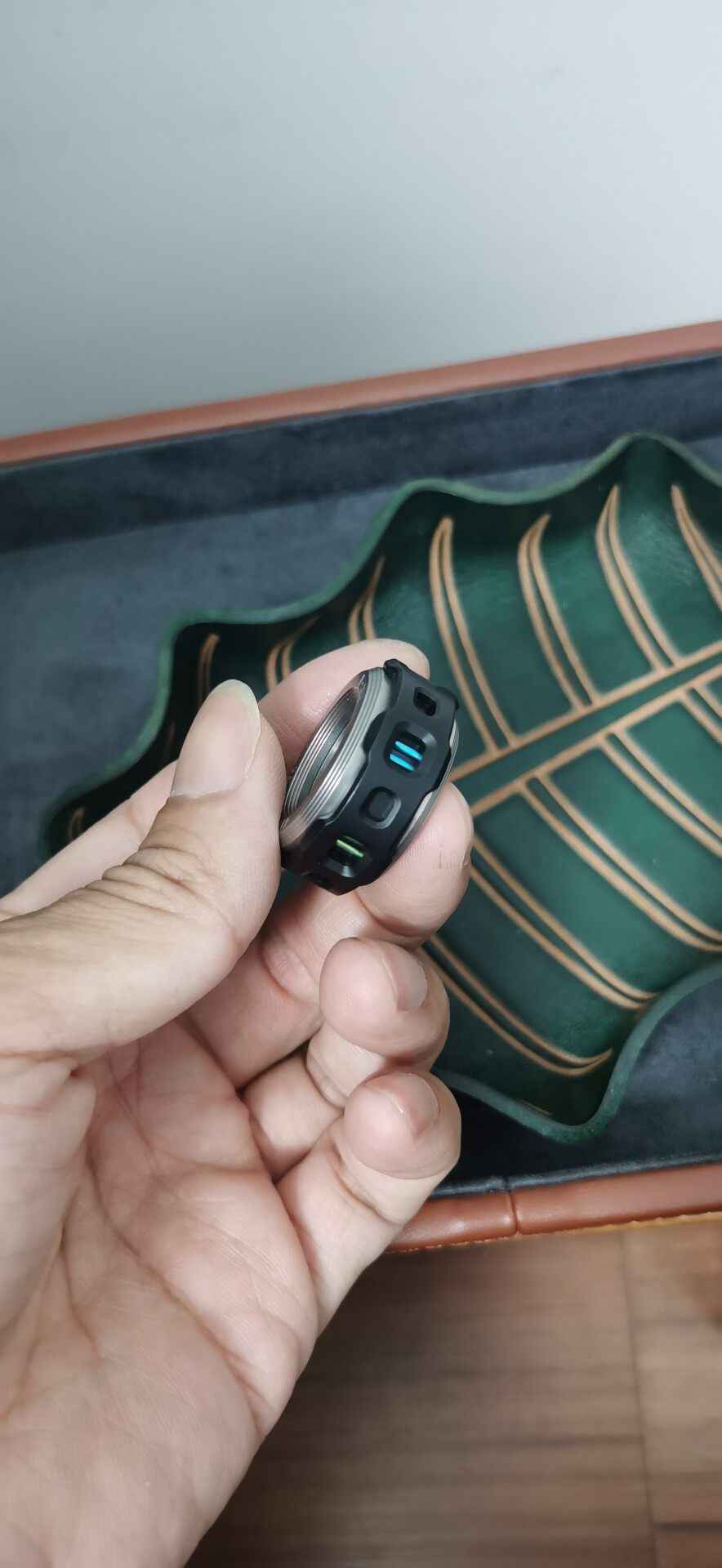 Shadow Raider Titanium