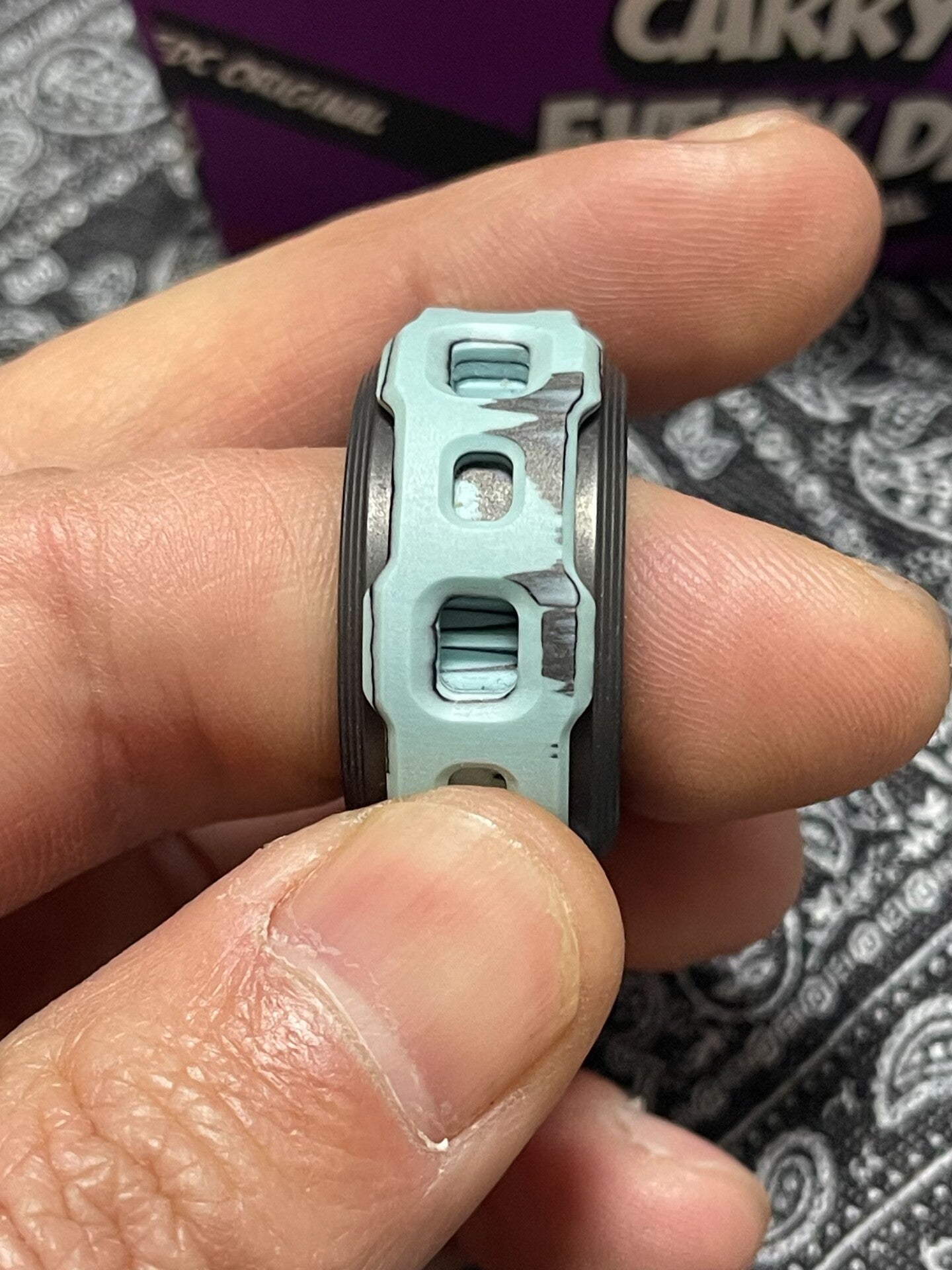 Shadow Raider Carbon Quartz