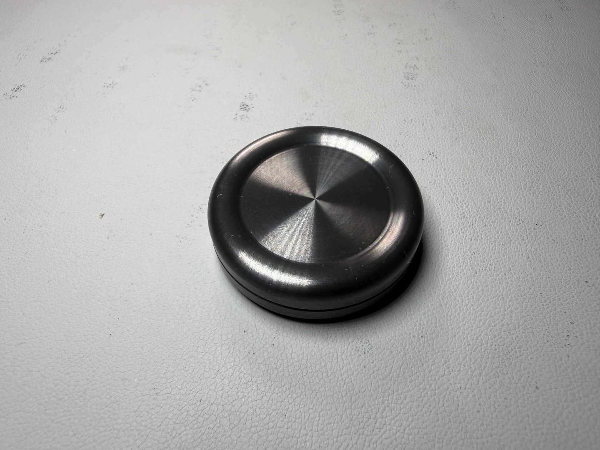 Milk Cap Mini Zirconium