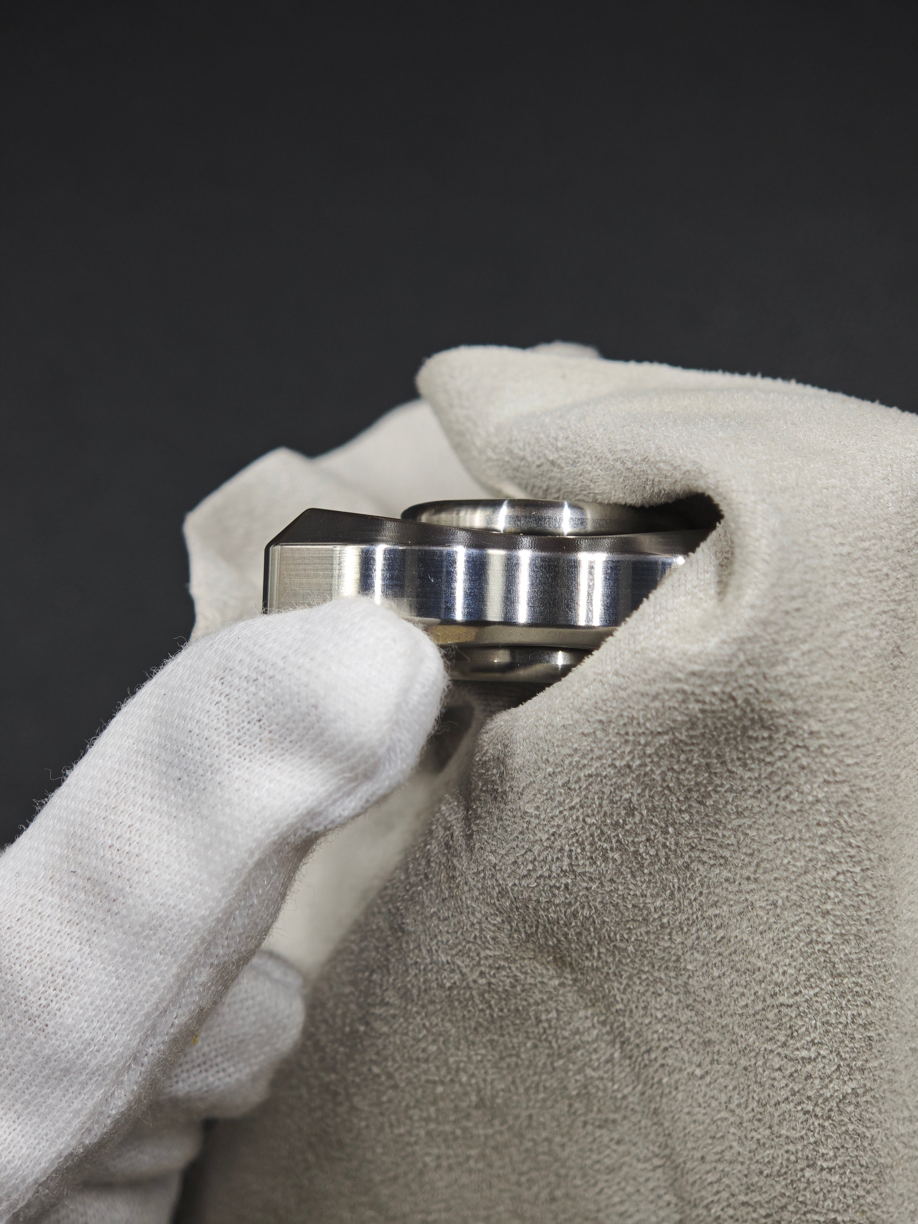 Little Bee 1.1 Stainless Steel Machine Finished