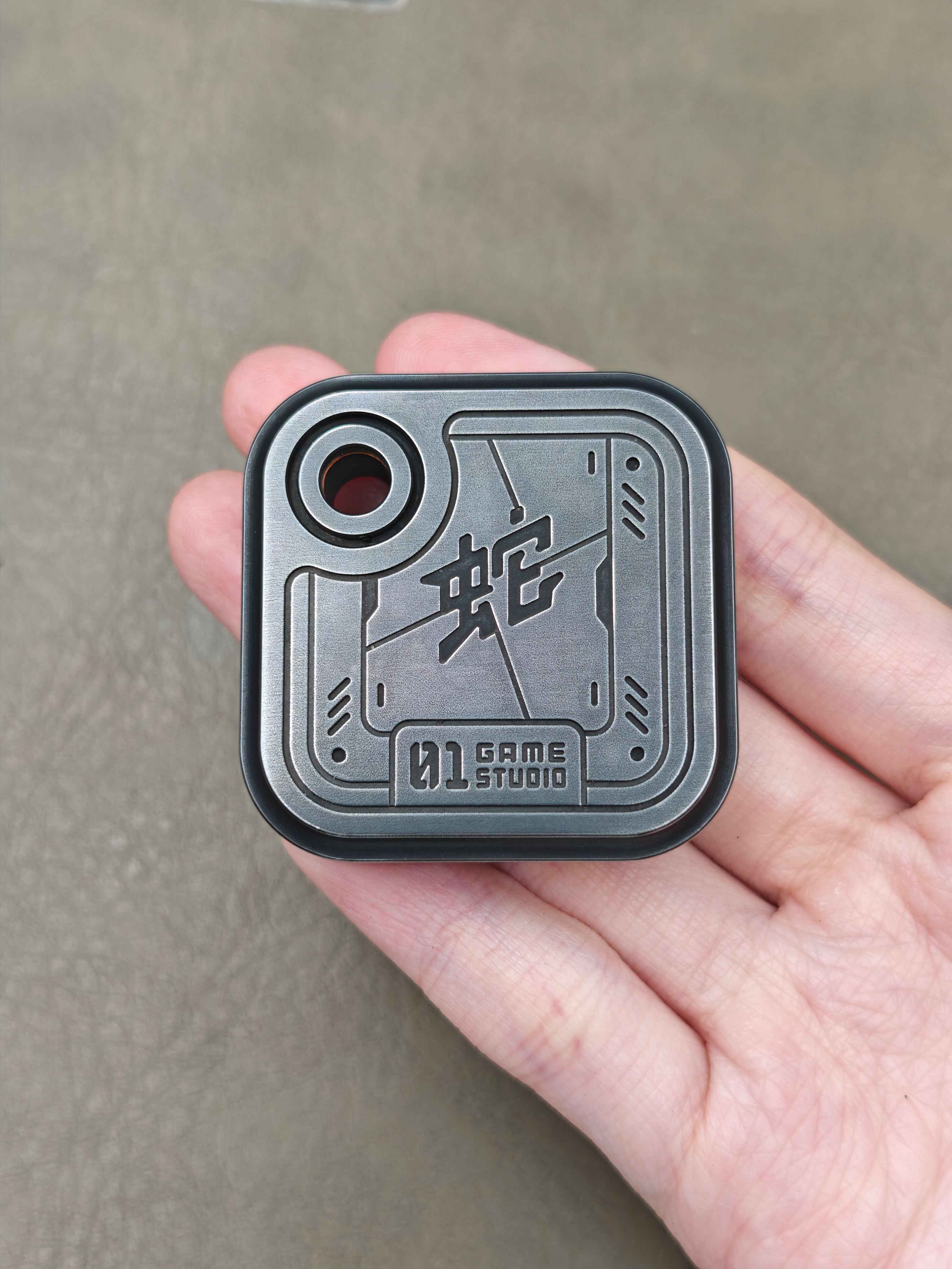MAZE BLOCK Stainless Steel Limited Edition