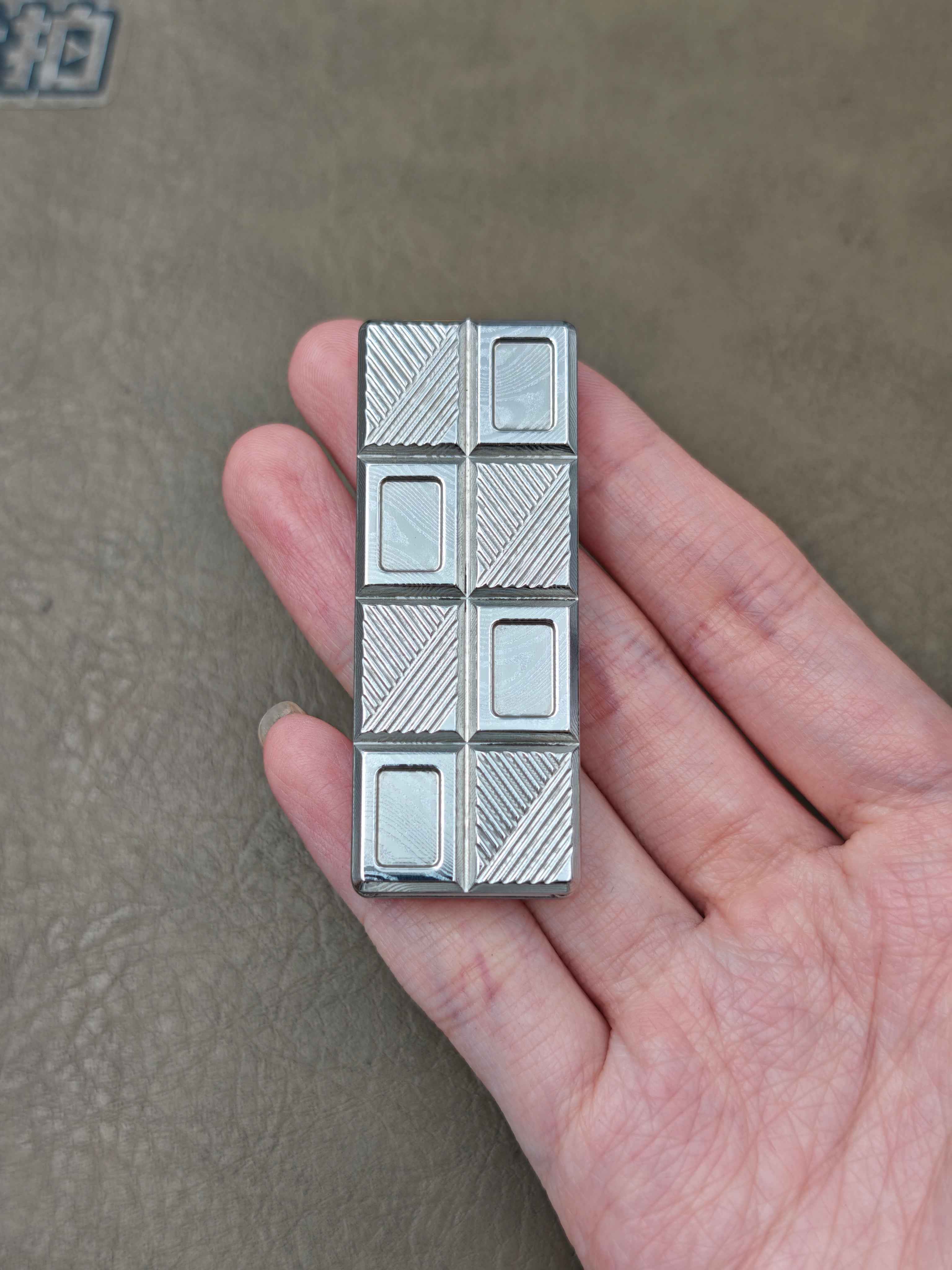 Ultra Thin Wafer Damasteel