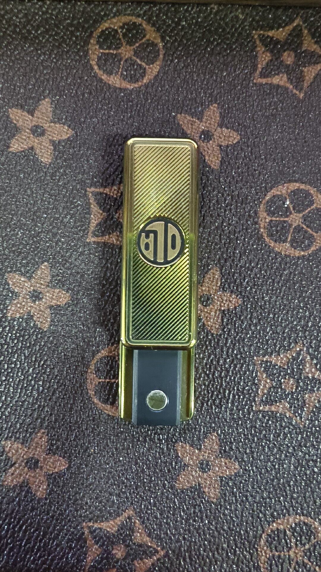 Jingle Bell Zirconium