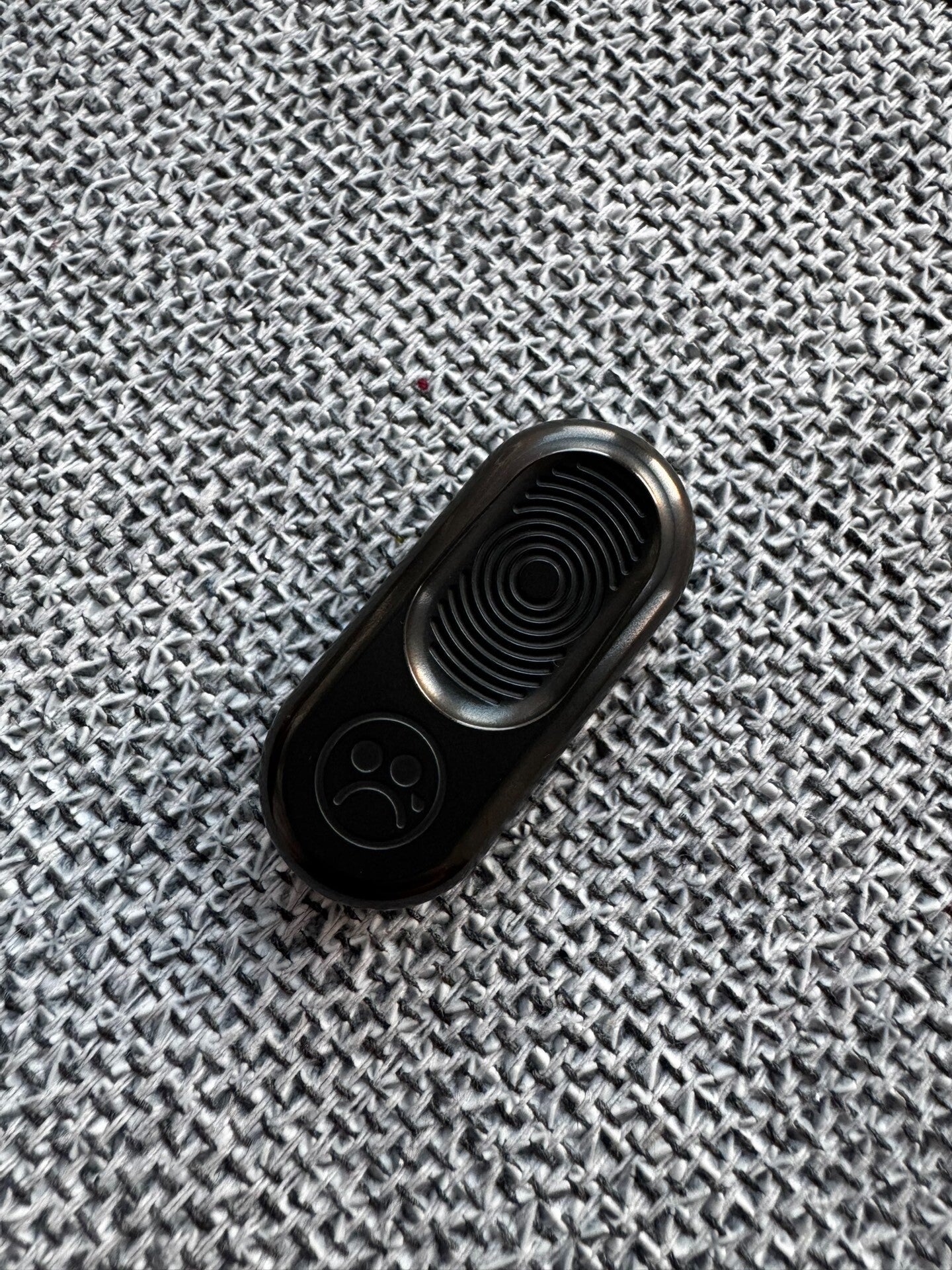 Top B Fingerprint, Zirconium