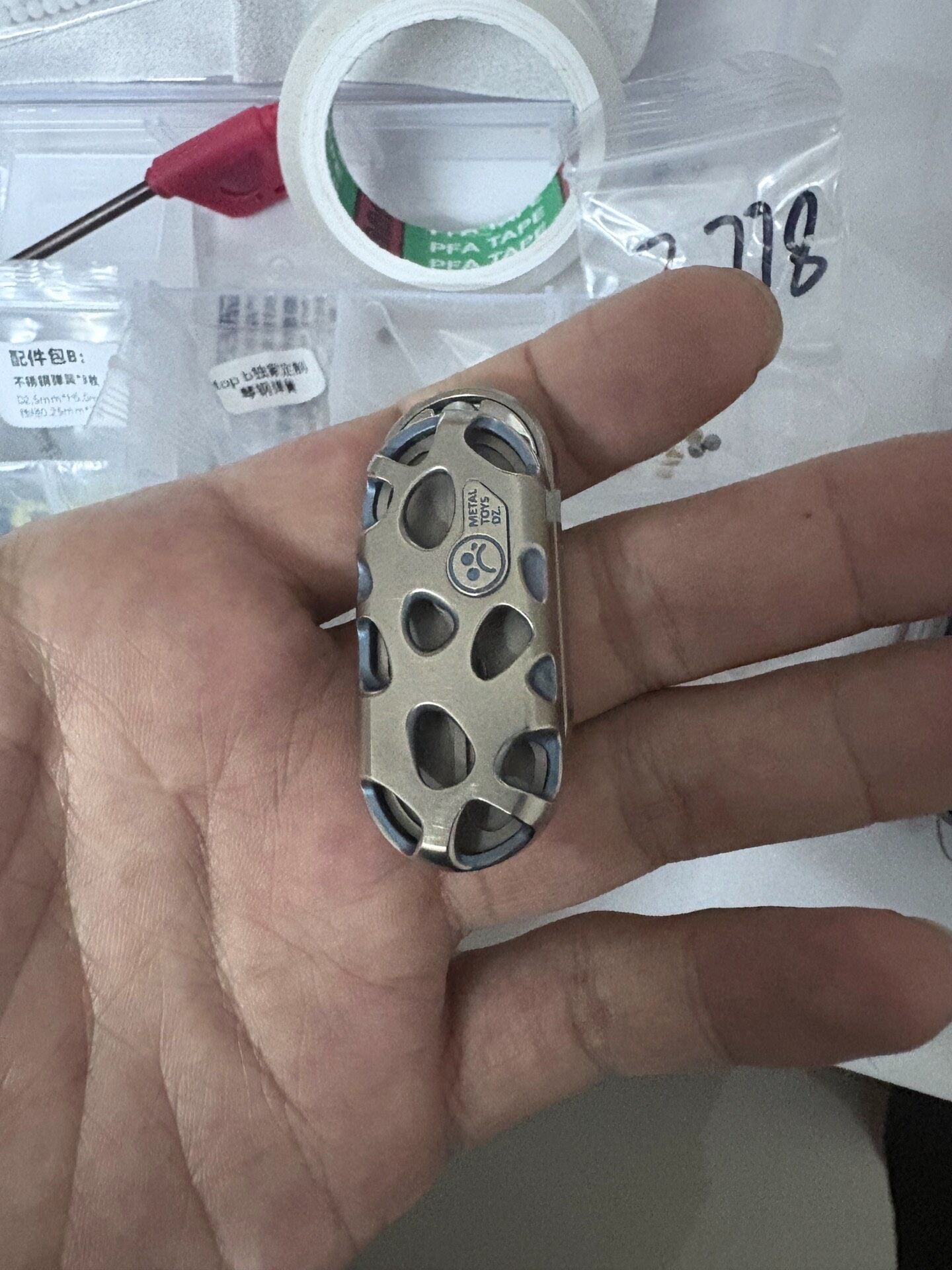 Top B Titanium