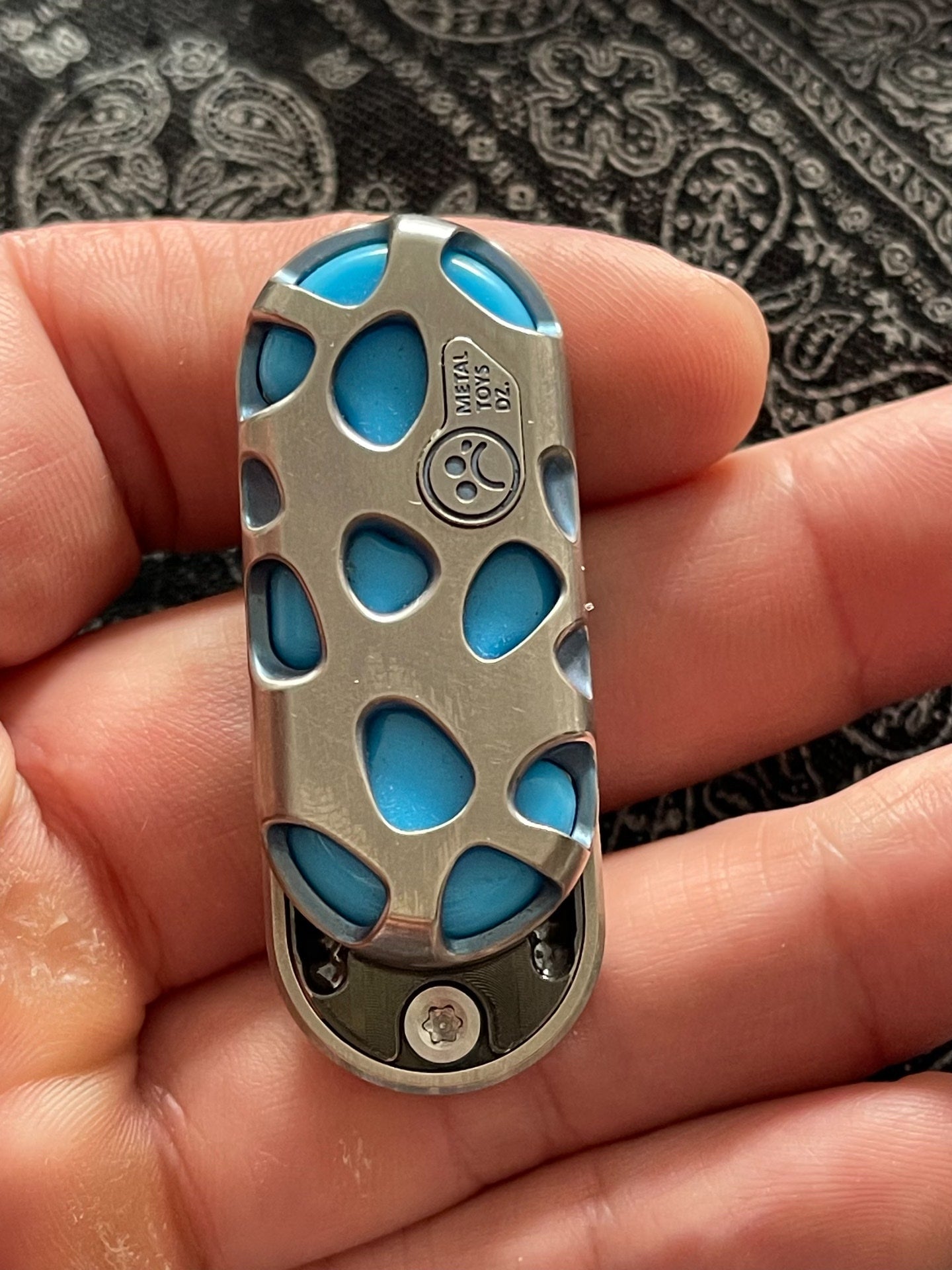 Top B Titanium
