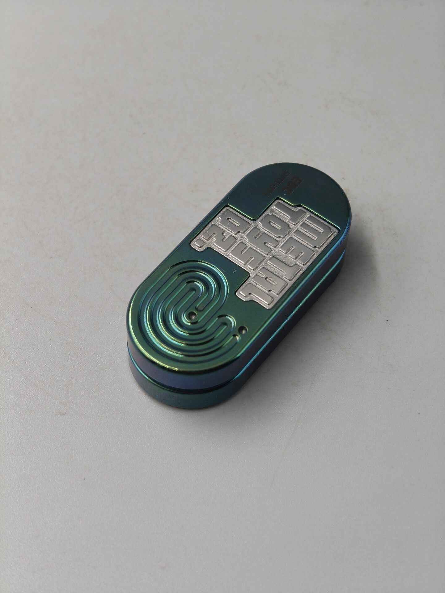 Top B, Zirconium