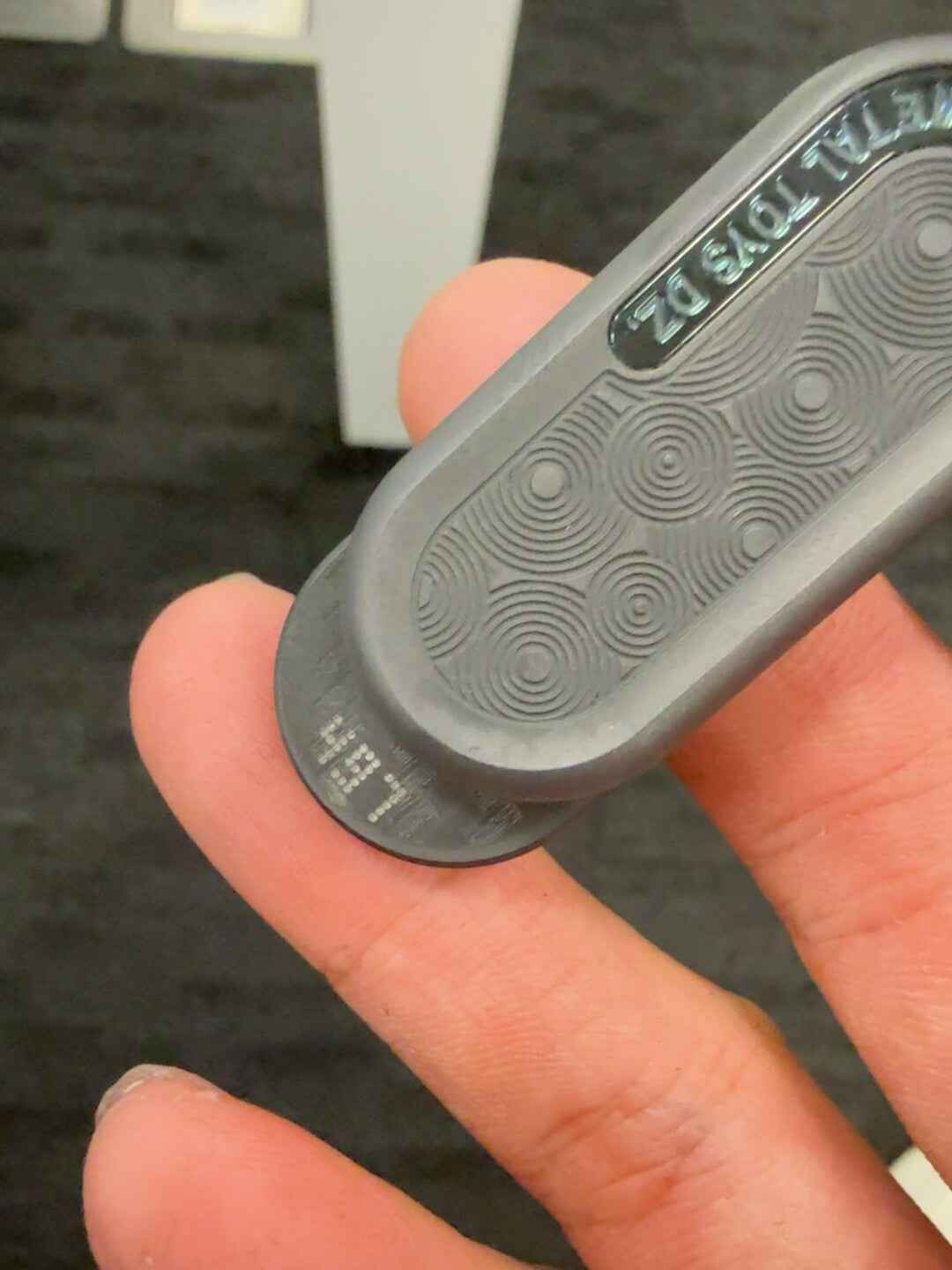 Top B, Zirconium