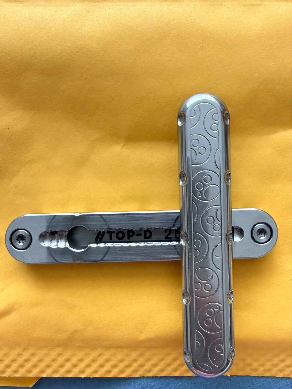 Top D