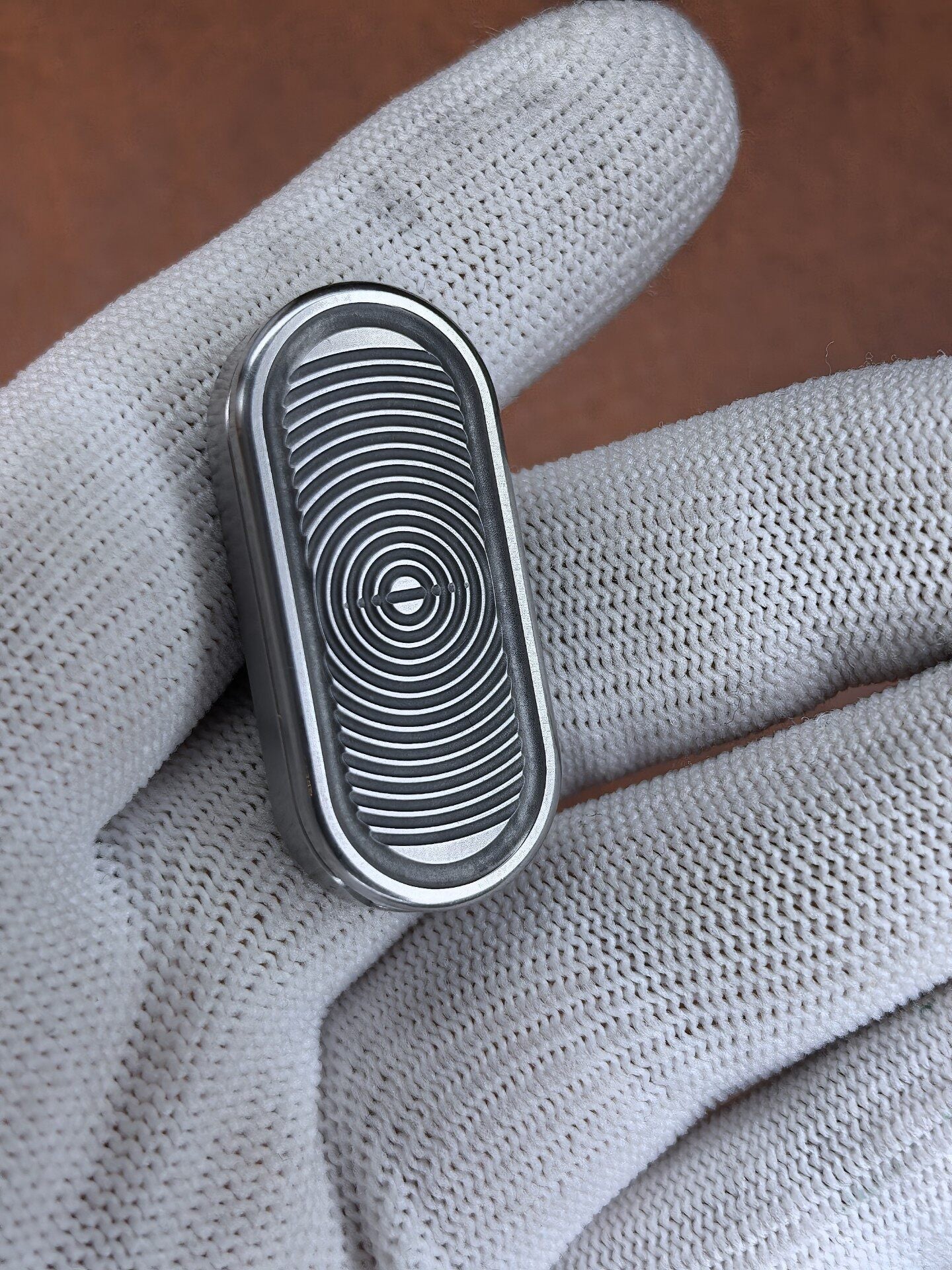 Top F, Stainless Steel
