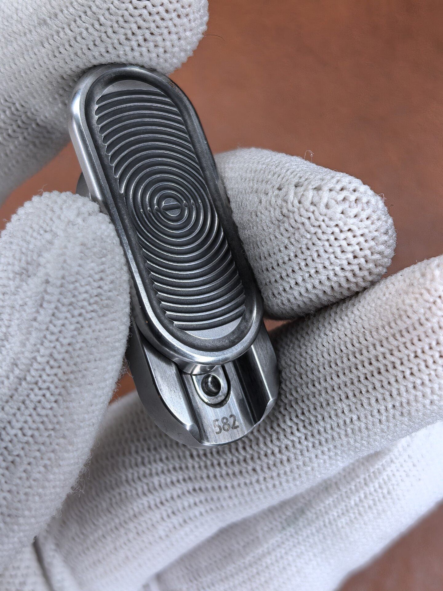 Top F, Stainless Steel