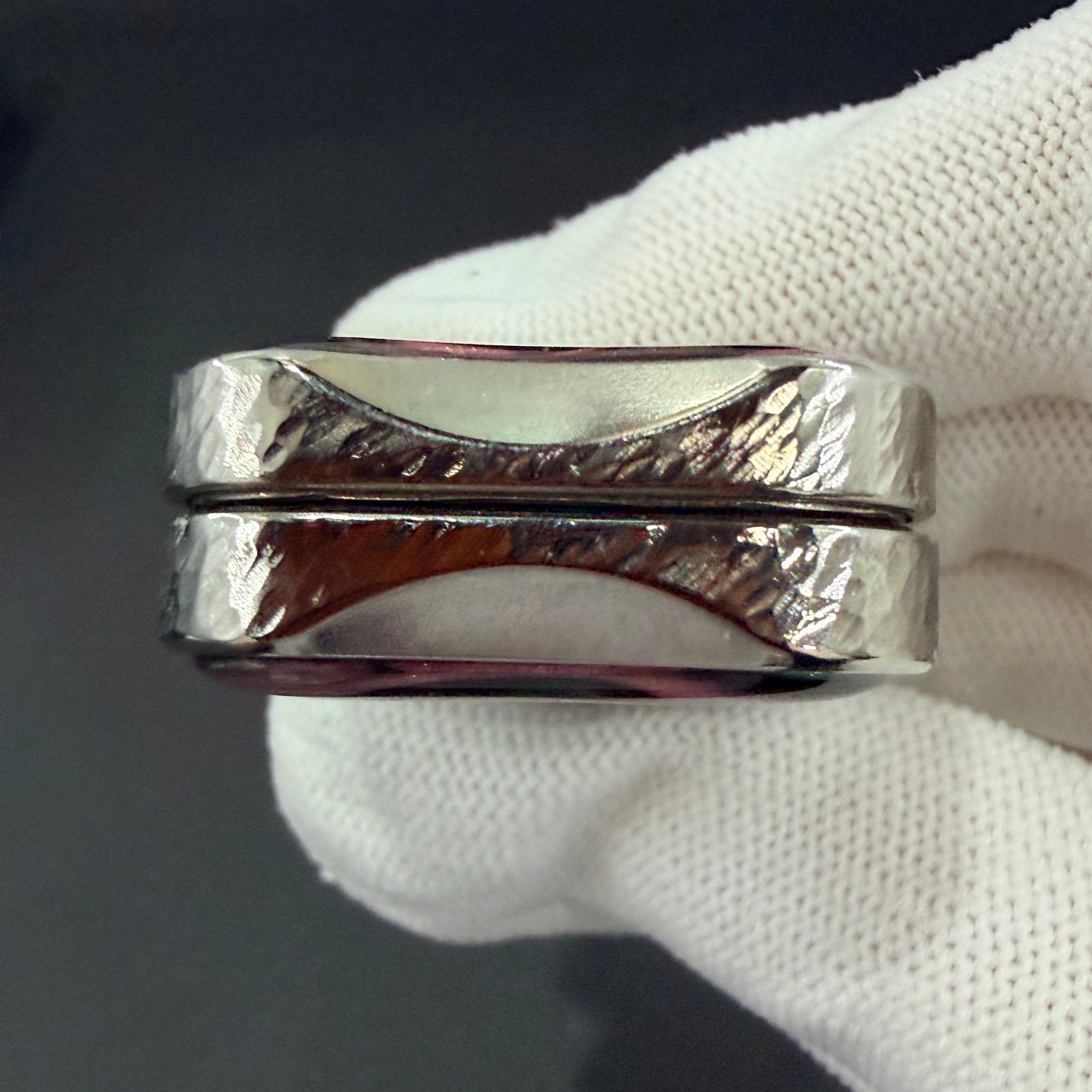 Aura Sand Titanium