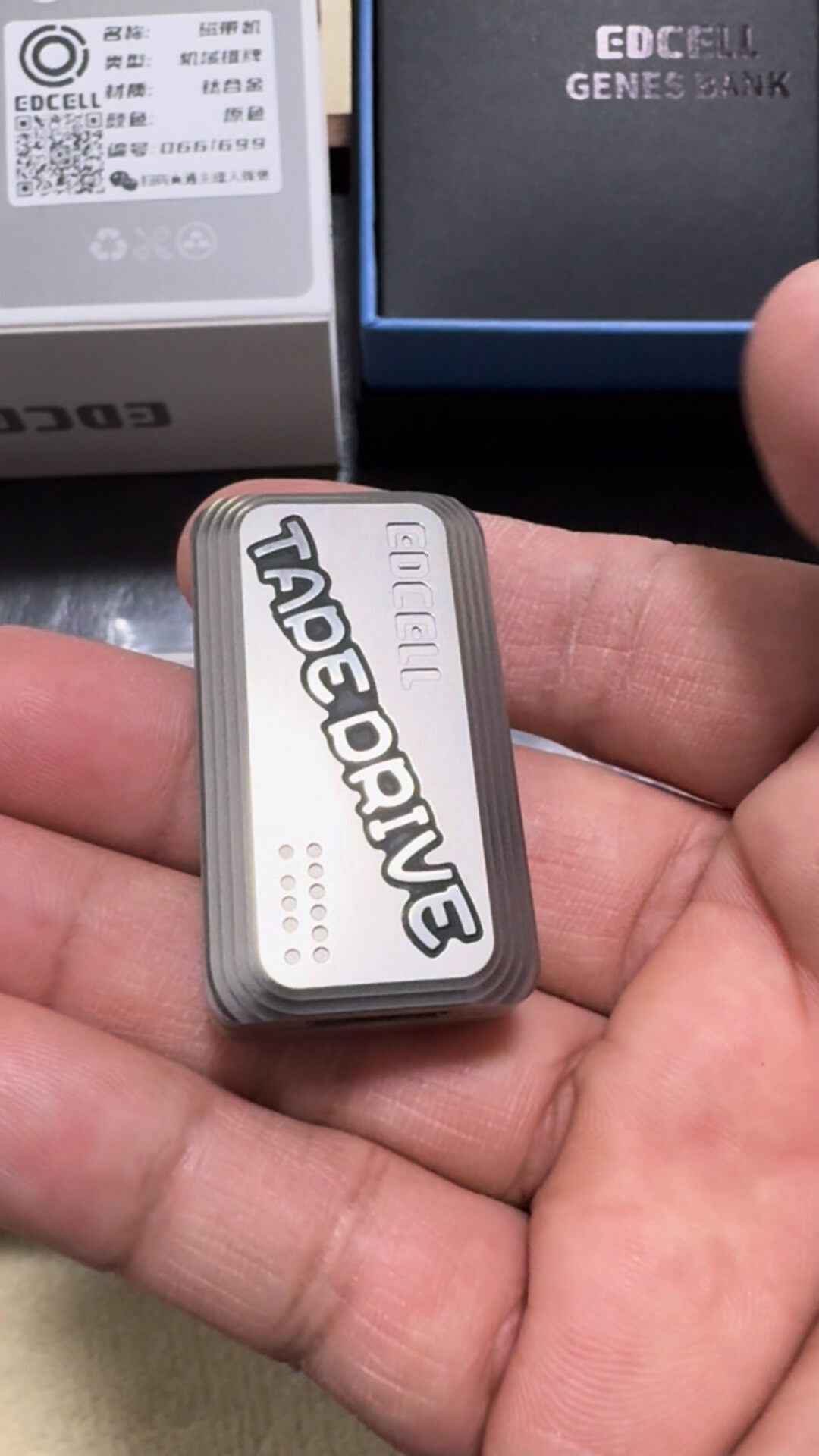 TAPE DRIVE Titanium
