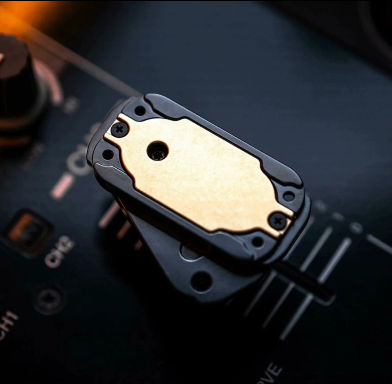 01EDC Slider