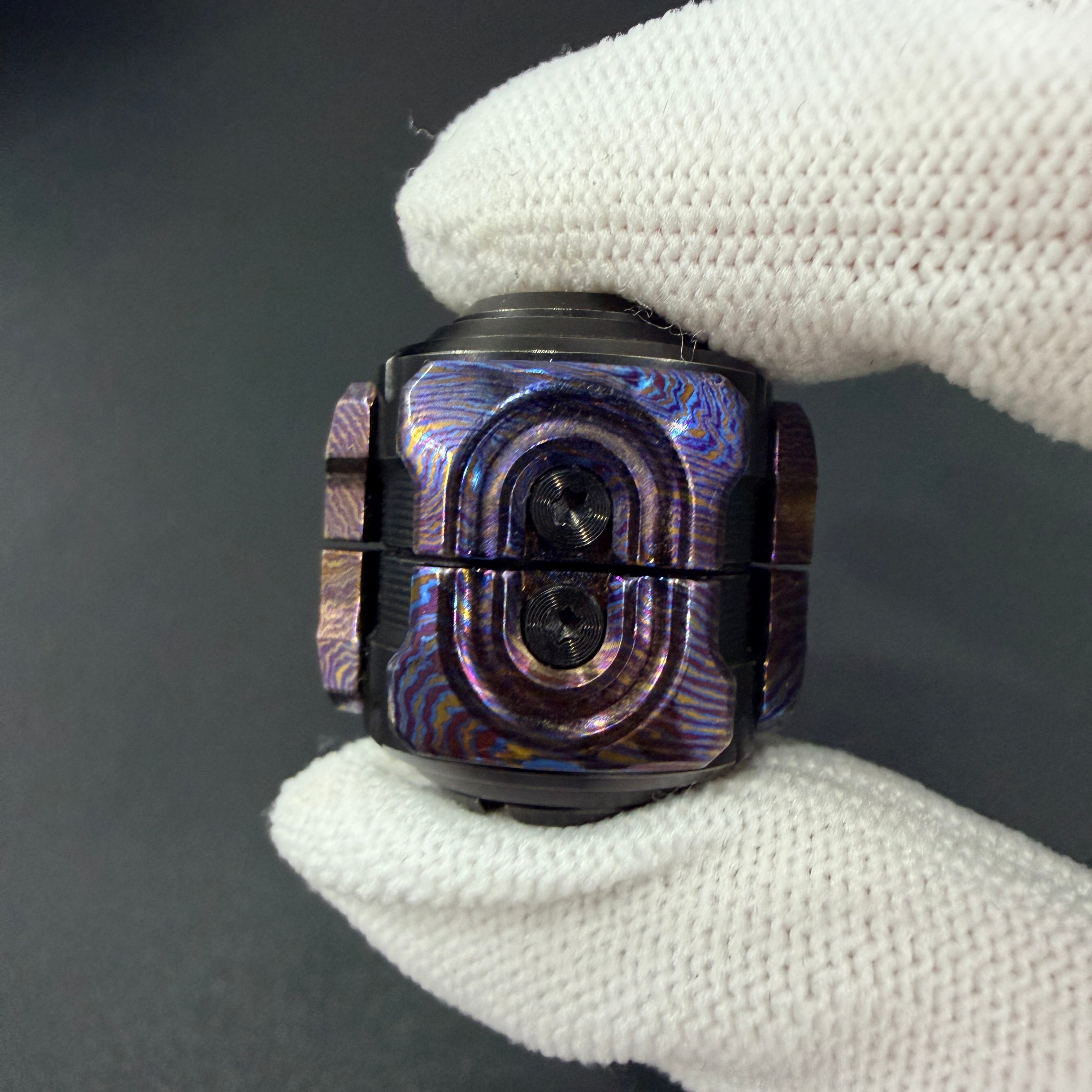 SHAKE Mokuti Titanium