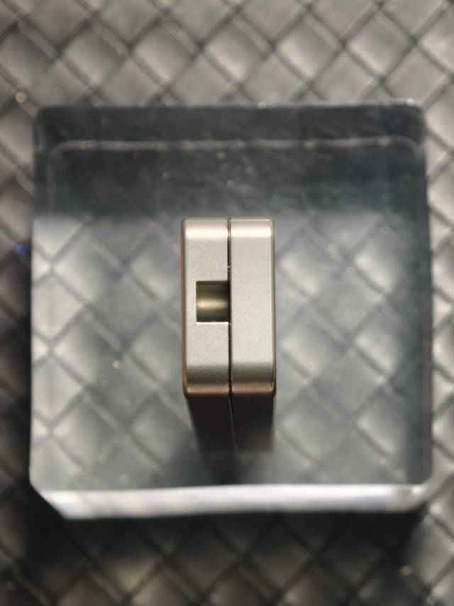 Mini Brick Titanium