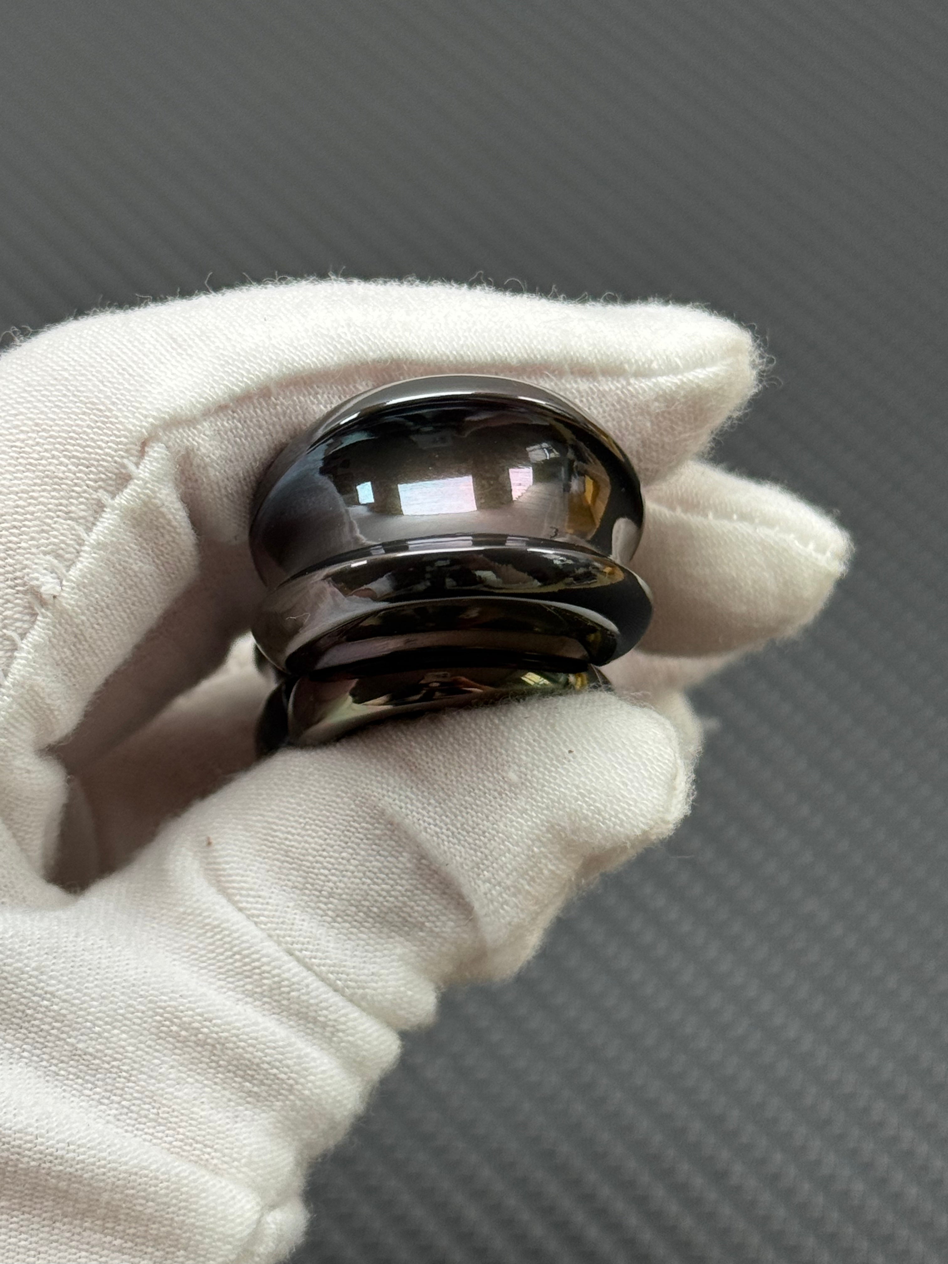 Laughing Zirconium Oil Slick