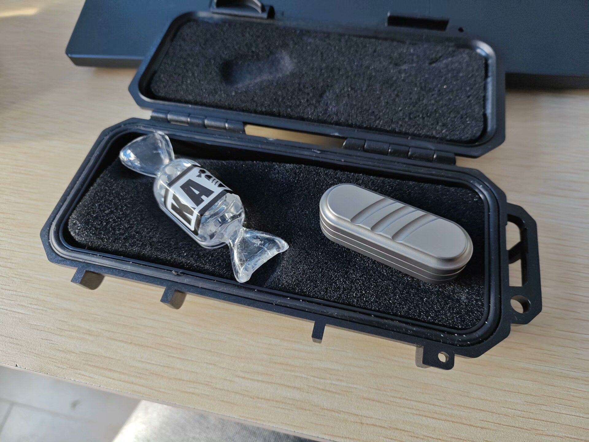 RUYI, Titanium