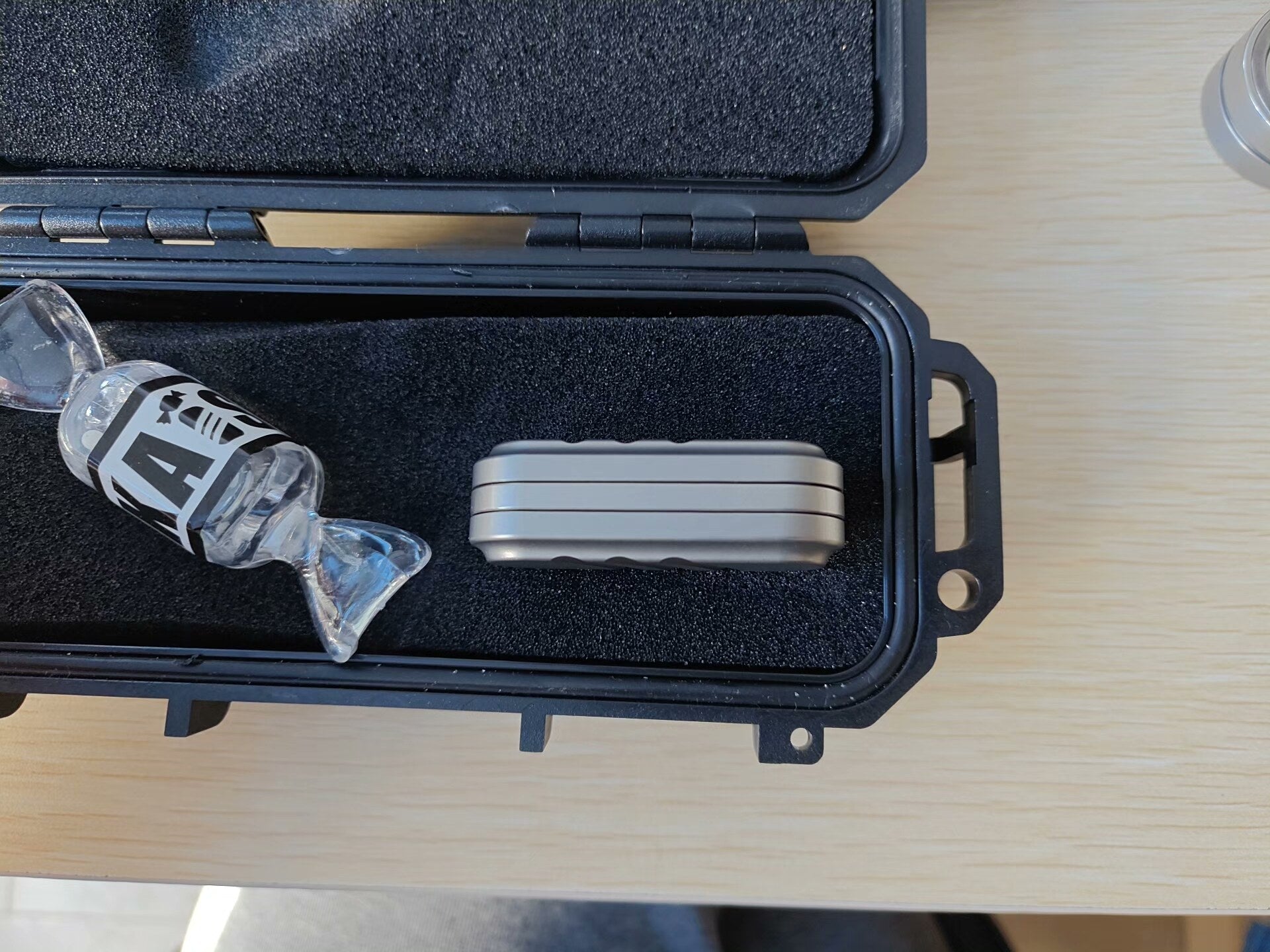 RUYI, Titanium