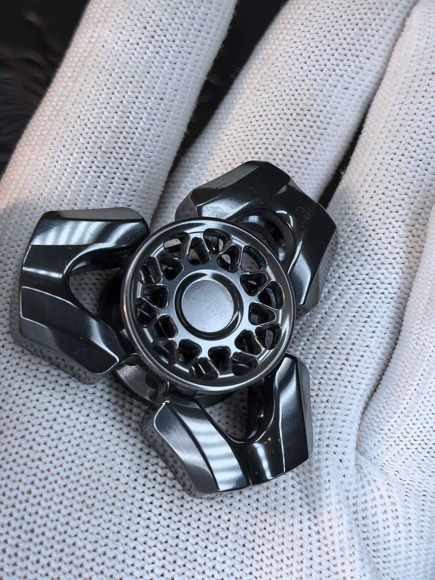 Explorer Zirconium