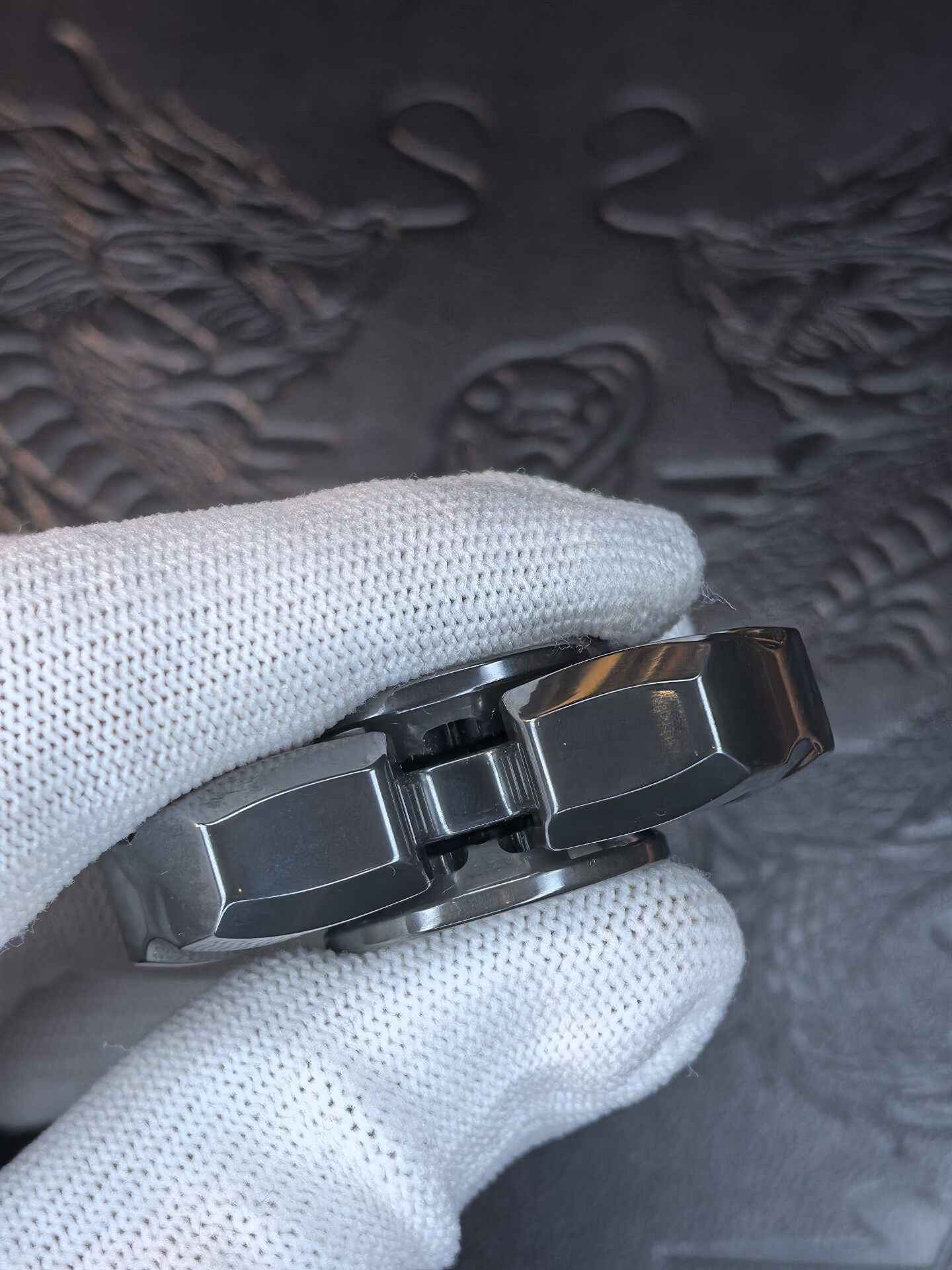 Explorer Zirconium