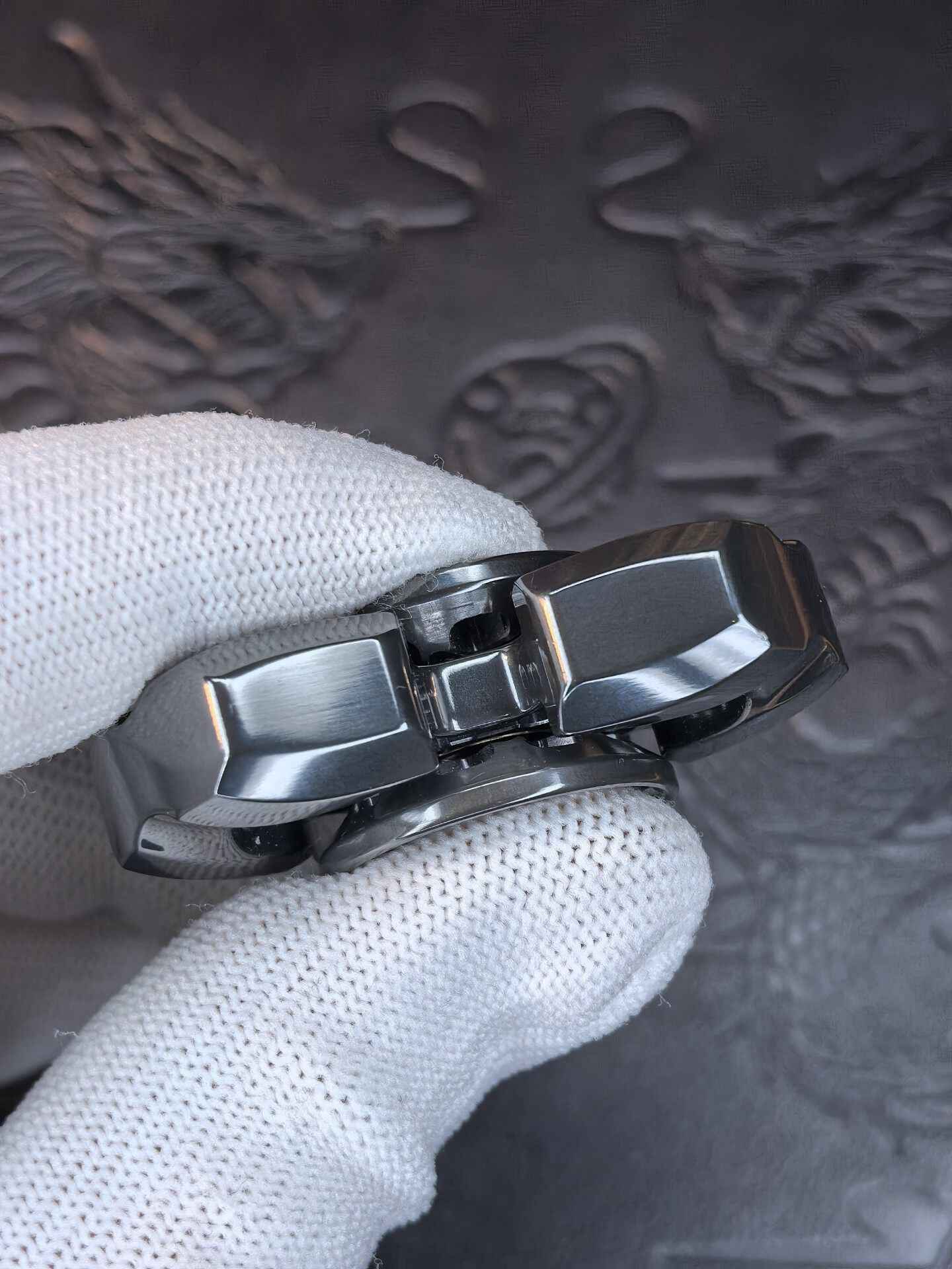 Explorer Zirconium